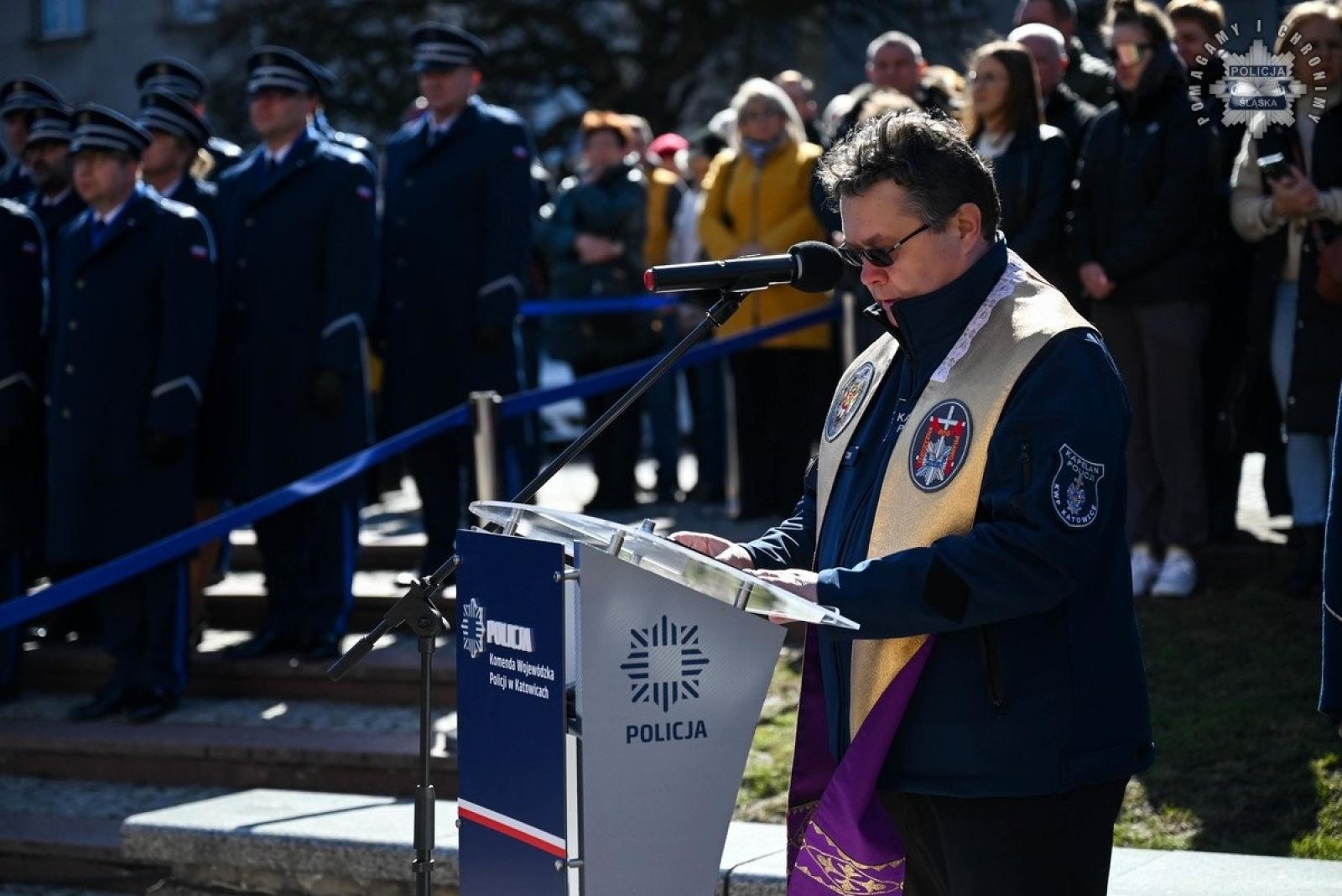Zdjęcie w galerii na portalu naszraciborz.pl: Nowi policjanci złożyli rotę ślubowania  wiadomości z regionu