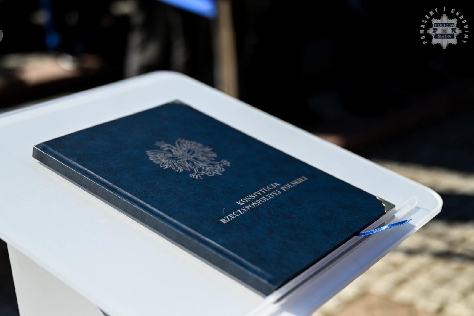 Zdjęcie w galerii na portalu naszraciborz.pl: Nowi policjanci złożyli rotę ślubowania  wiadomości z regionu