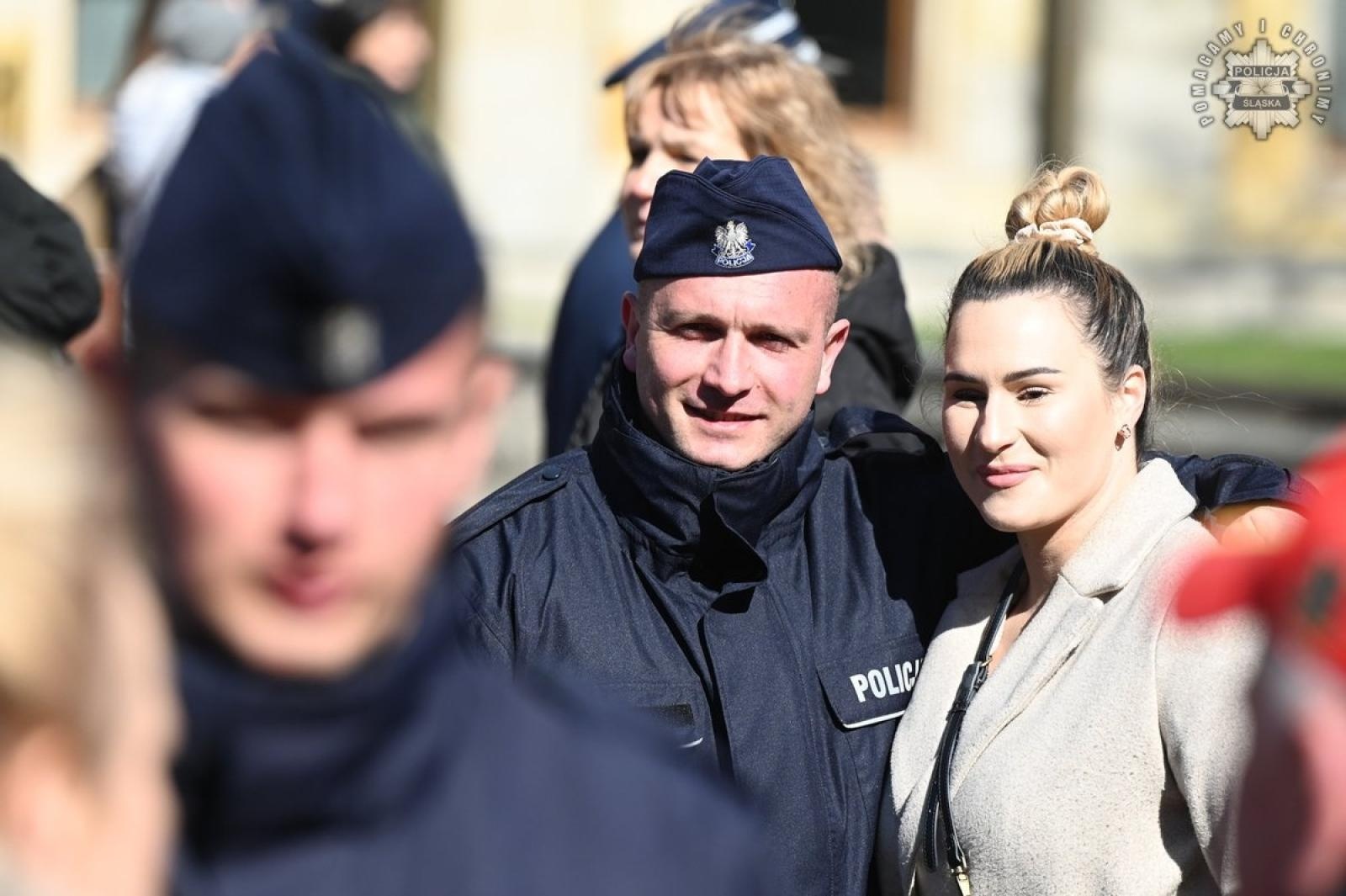 Zdjęcie w galerii na portalu naszraciborz.pl: Nowi policjanci złożyli rotę ślubowania  wiadomości z regionu