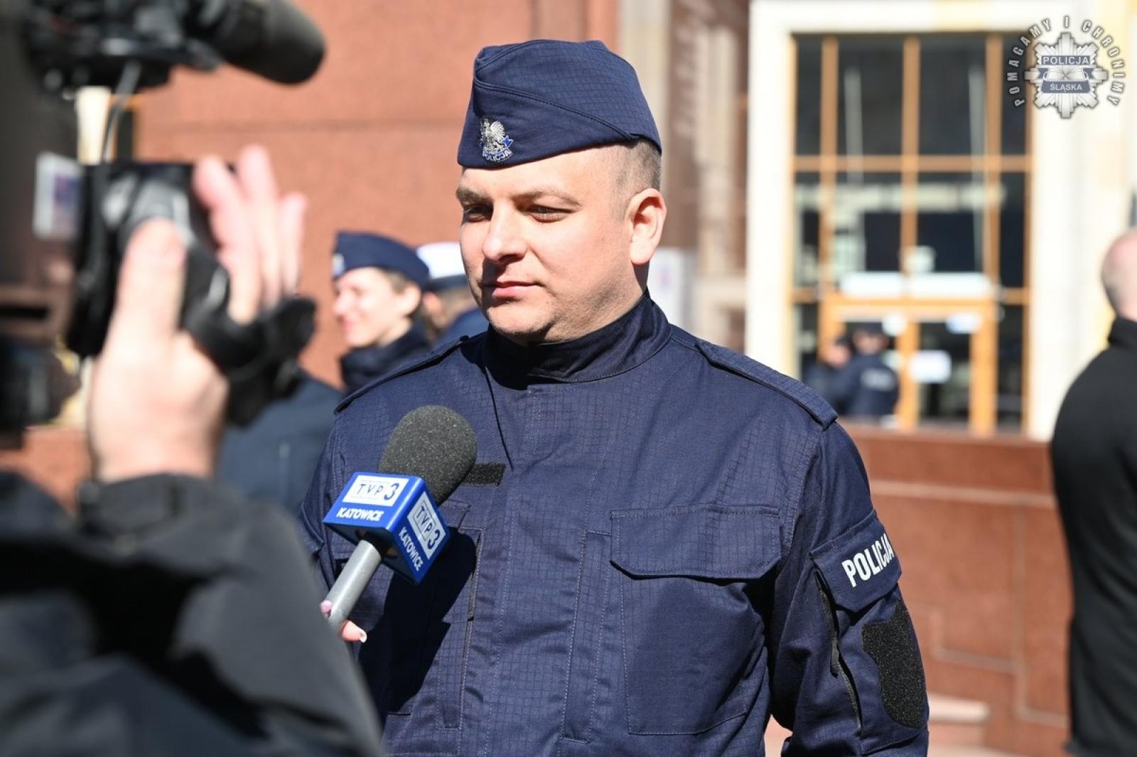 Zdjęcie w galerii na portalu naszraciborz.pl: Nowi policjanci złożyli rotę ślubowania  wiadomości z regionu