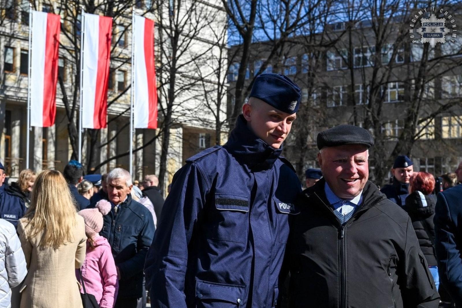 Zdjęcie w galerii na portalu naszraciborz.pl: Nowi policjanci złożyli rotę ślubowania  wiadomości z regionu