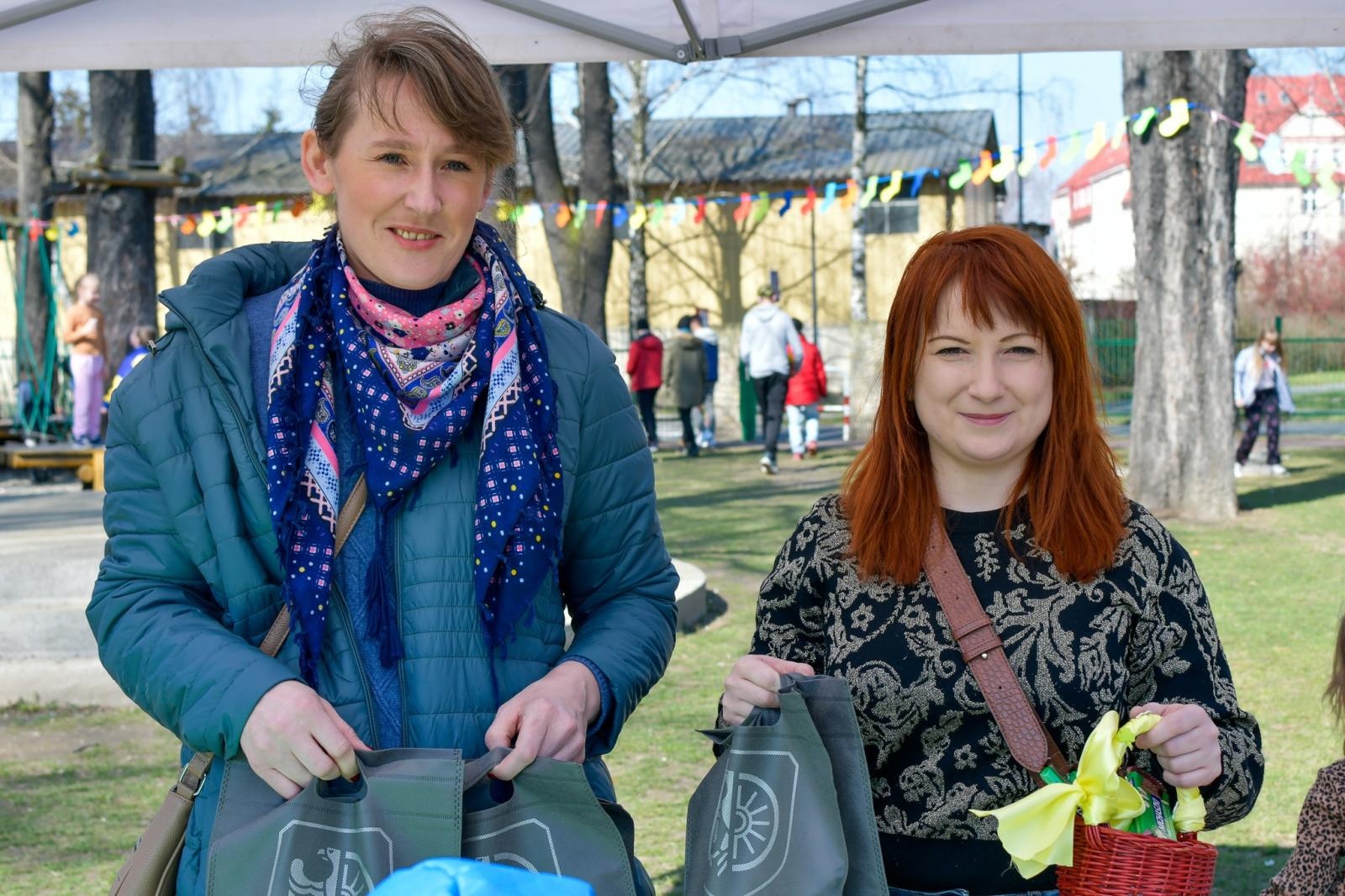Zdjęcie w galerii na portalu naszraciborz.pl: Piknik na powitanie wiosny w Raciborzu. Gwarno i kolorowo w parku Jordanowskim [FOTO i WIDEO] wiadomości z regionu
