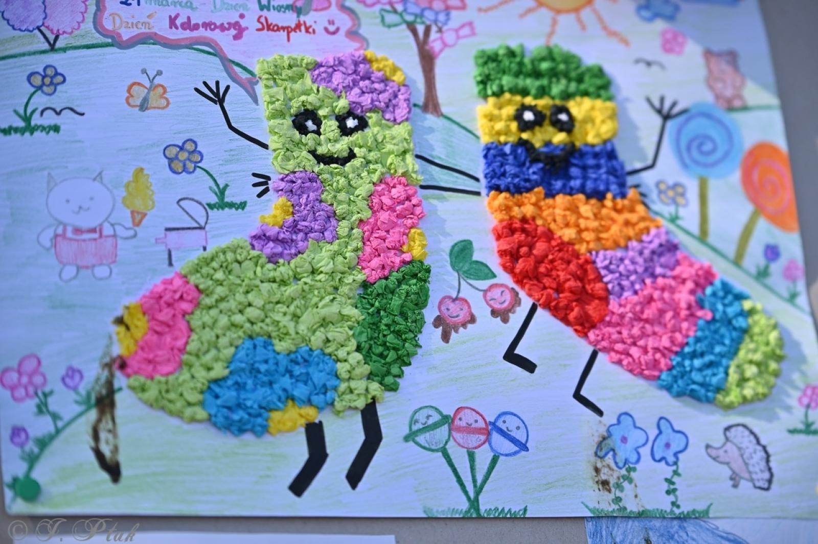 Zdjęcie w galerii na portalu naszraciborz.pl: Piknik na powitanie wiosny w Raciborzu. Gwarno i kolorowo w parku Jordanowskim [FOTO i WIDEO] wiadomości z regionu