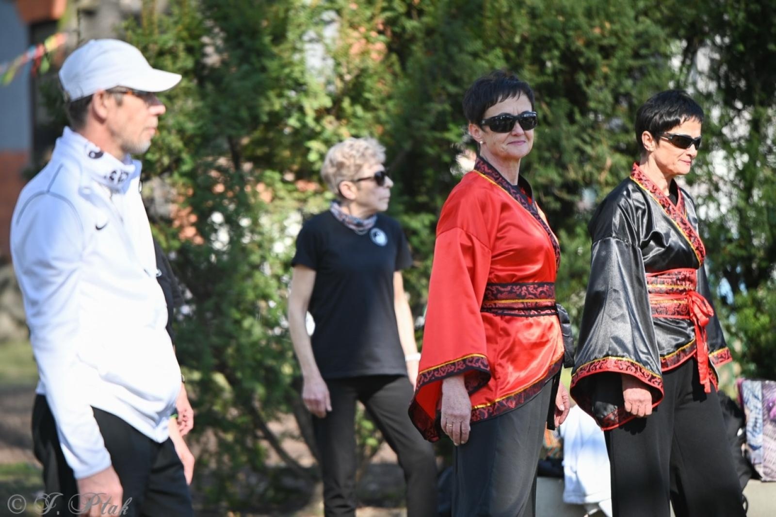 Zdjęcie w galerii na portalu naszraciborz.pl: Piknik na powitanie wiosny w Raciborzu. Gwarno i kolorowo w parku Jordanowskim [FOTO i WIDEO] wiadomości z regionu