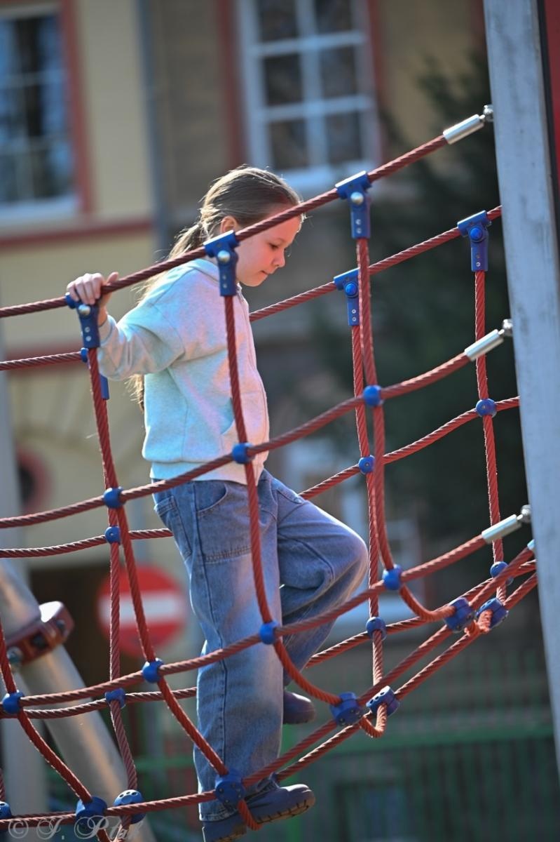 Zdjęcie w galerii na portalu naszraciborz.pl: Piknik na powitanie wiosny w Raciborzu. Gwarno i kolorowo w parku Jordanowskim [FOTO i WIDEO] wiadomości z regionu