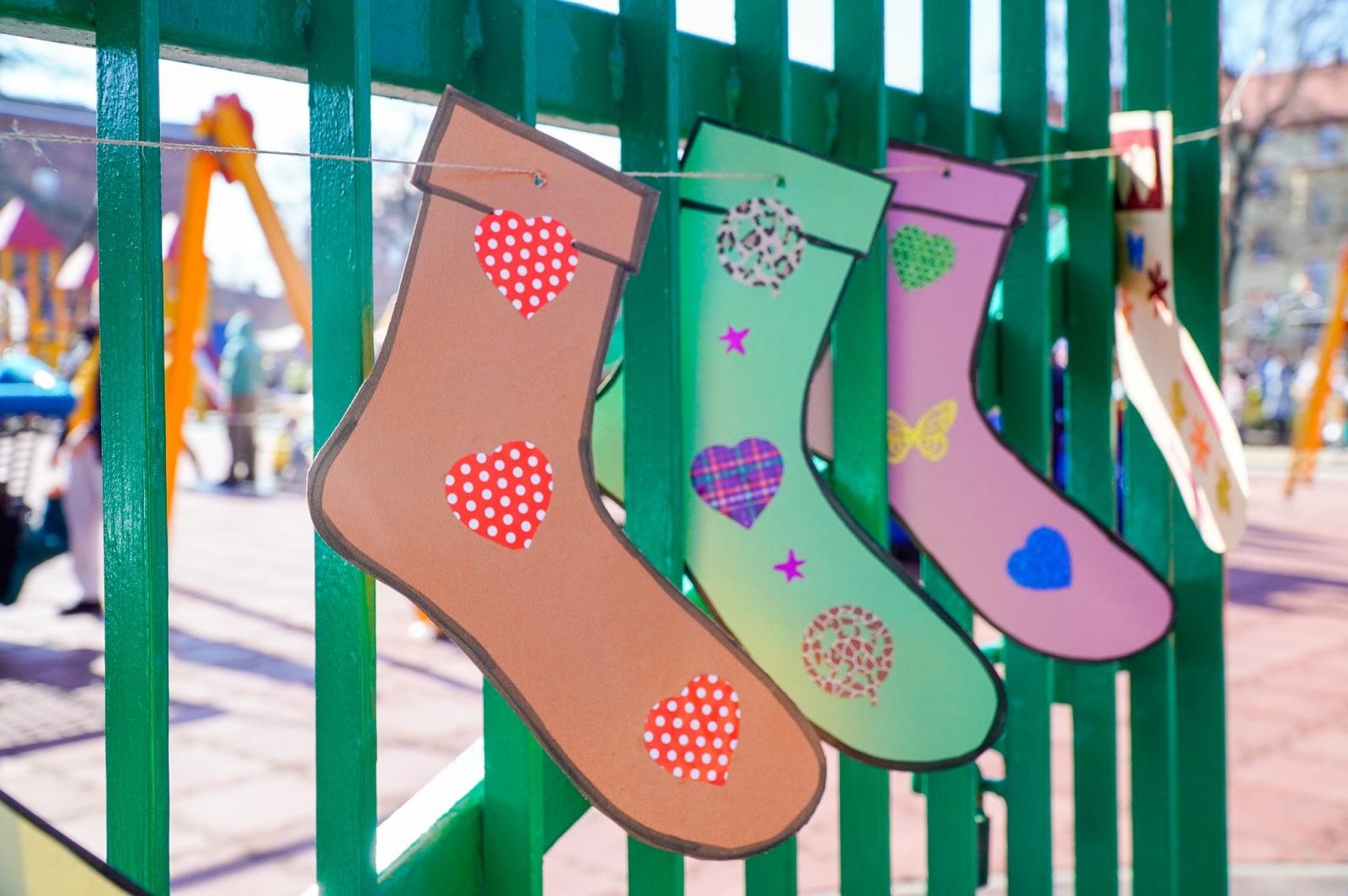 Zdjęcie w galerii na portalu naszraciborz.pl: Piknik na powitanie wiosny w Raciborzu. Gwarno i kolorowo w parku Jordanowskim [FOTO i WIDEO] wiadomości z regionu