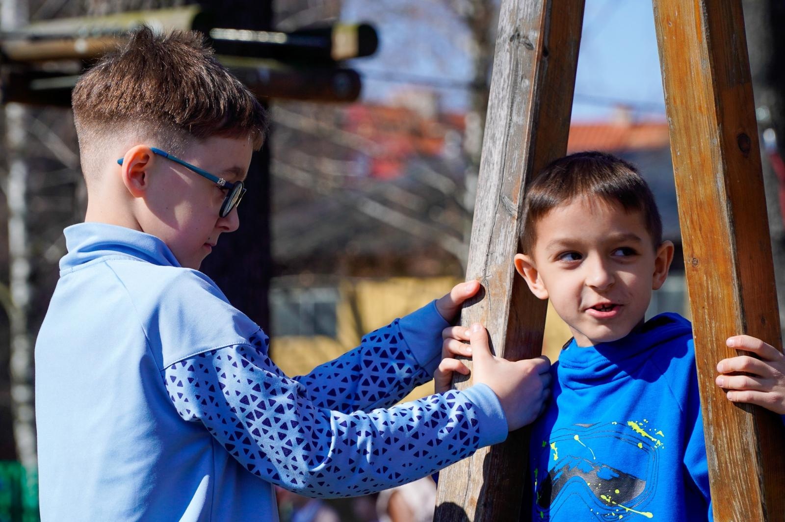 Zdjęcie w galerii na portalu naszraciborz.pl: Piknik na powitanie wiosny w Raciborzu. Gwarno i kolorowo w parku Jordanowskim [FOTO i WIDEO] wiadomości z regionu