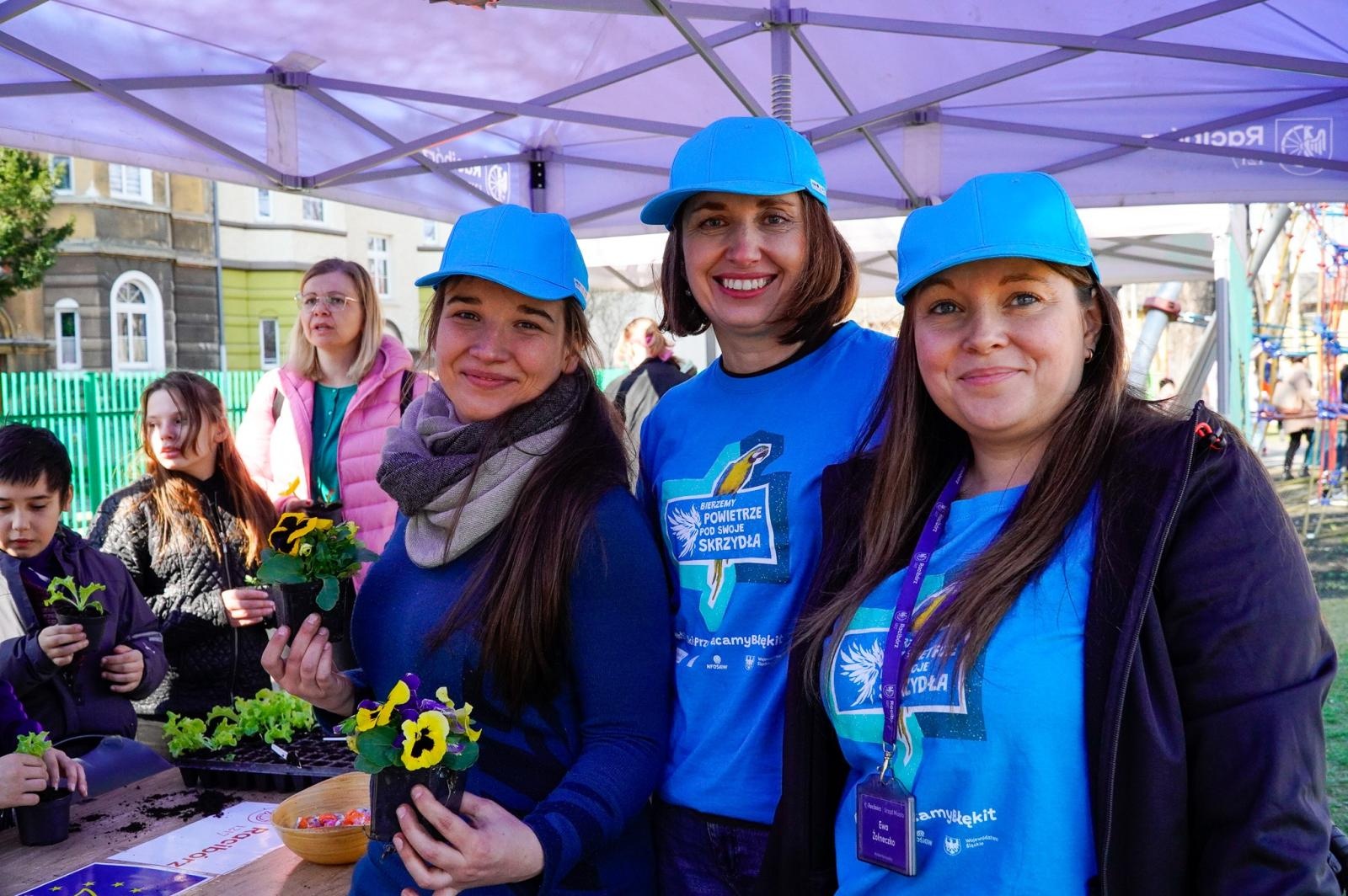 Zdjęcie w galerii na portalu naszraciborz.pl: Piknik na powitanie wiosny w Raciborzu. Gwarno i kolorowo w parku Jordanowskim [FOTO i WIDEO] wiadomości z regionu