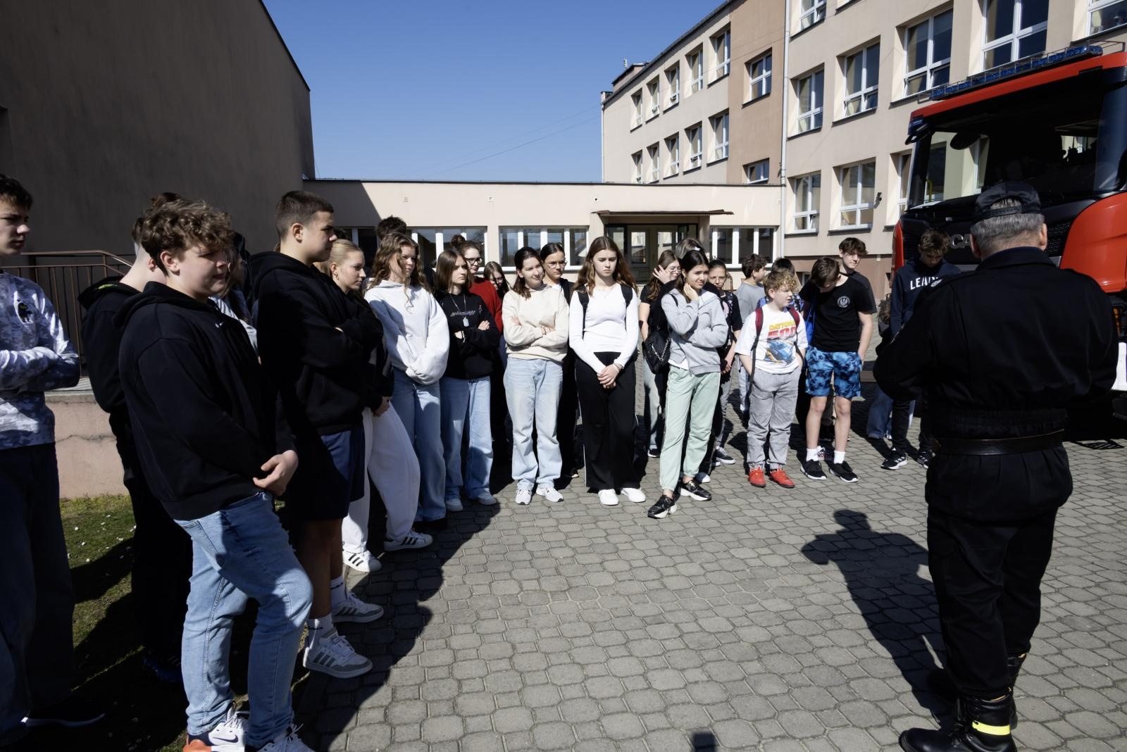 Zdjęcie w galerii na portalu naszraciborz.pl: Bezpieczne wagary na wsi – Gminny Dzień Bezpieczeństwa w Krzyżanowicach wiadomości z regionu