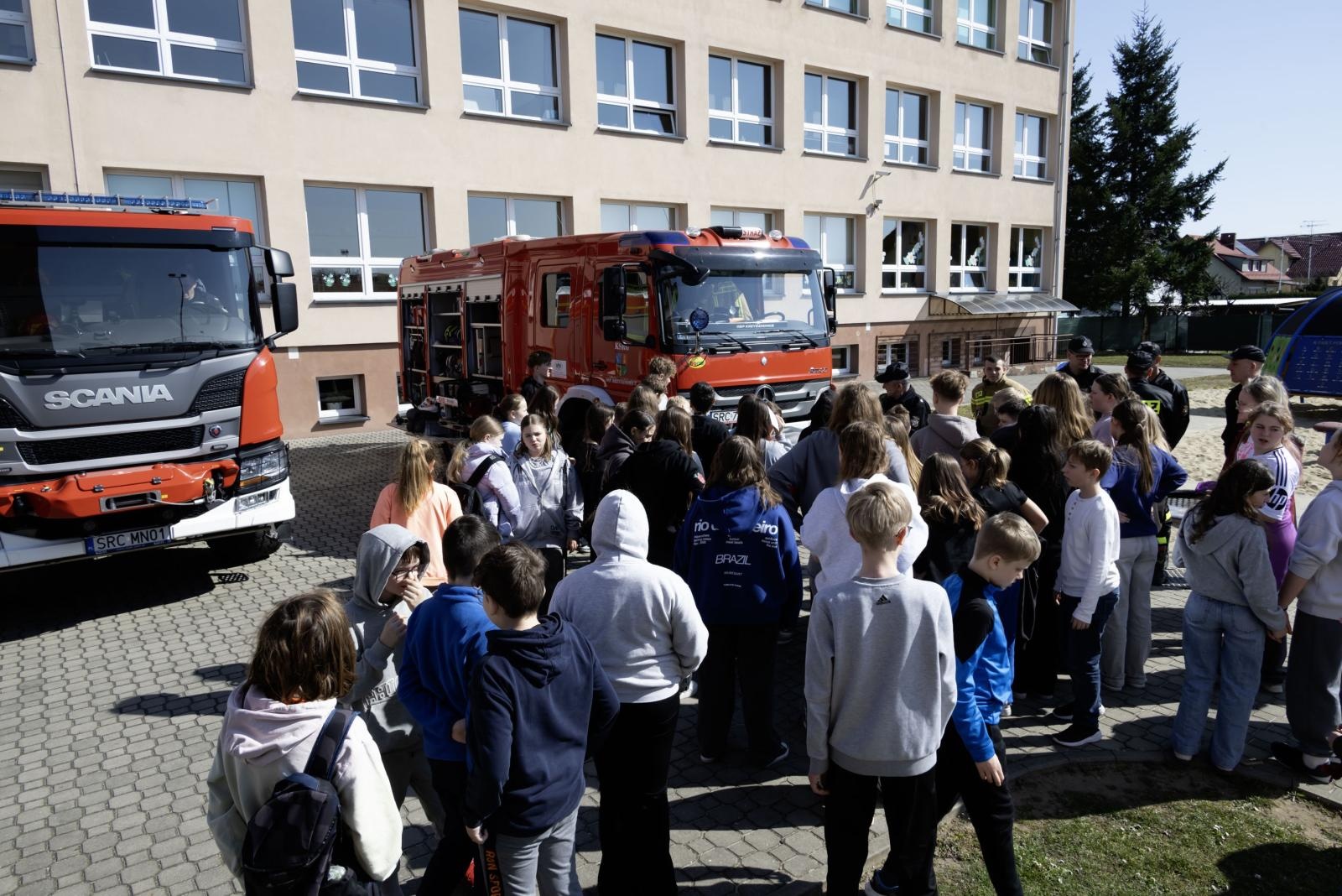 Zdjęcie w galerii na portalu naszraciborz.pl: Bezpieczne wagary na wsi – Gminny Dzień Bezpieczeństwa w Krzyżanowicach wiadomości z regionu