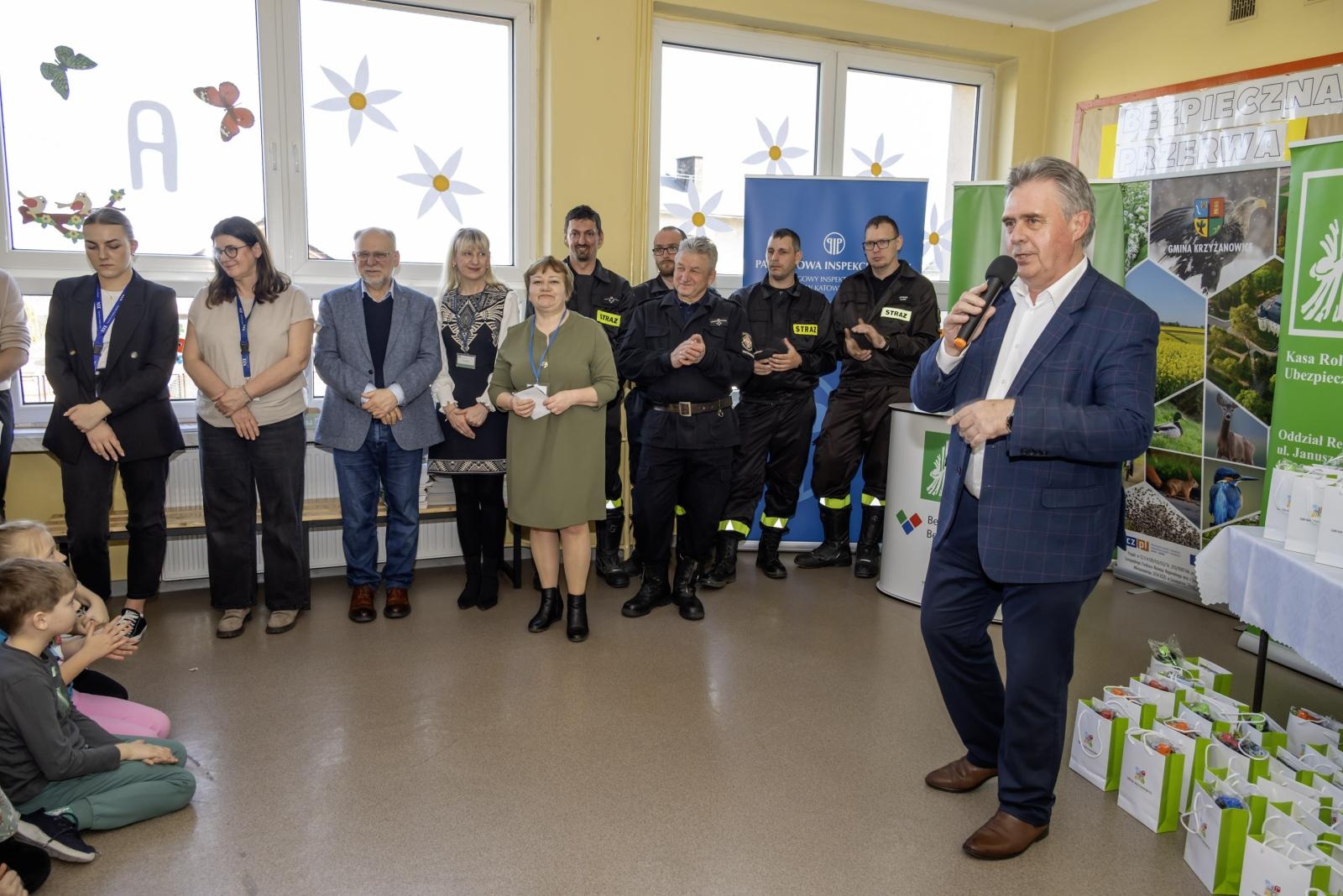 Zdjęcie w galerii na portalu naszraciborz.pl: Bezpieczne wagary na wsi – Gminny Dzień Bezpieczeństwa w Krzyżanowicach wiadomości z regionu