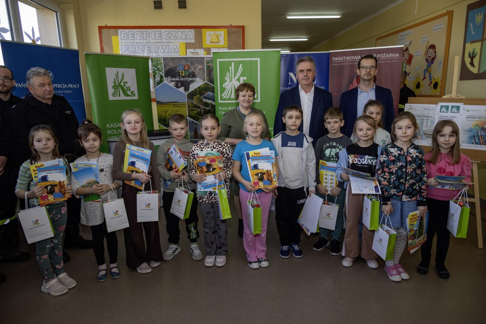 Zdjęcie w galerii na portalu naszraciborz.pl: Bezpieczne wagary na wsi – Gminny Dzień Bezpieczeństwa w Krzyżanowicach wiadomości z regionu