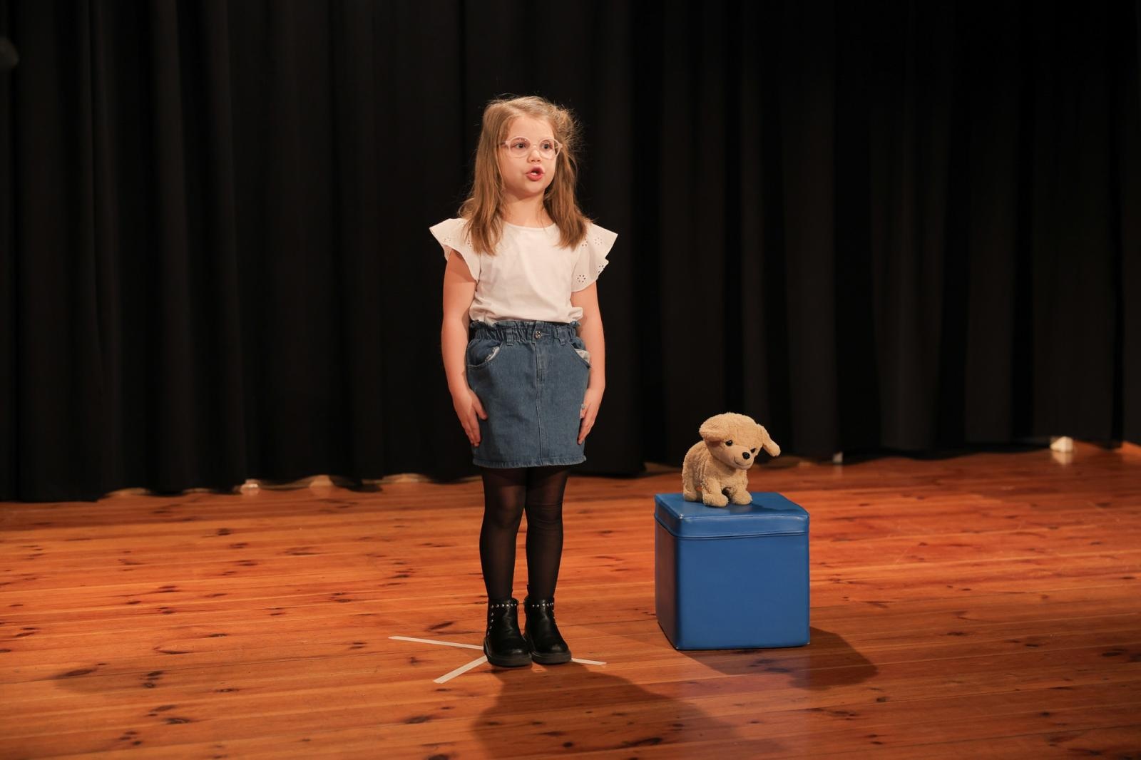 Zdjęcie w galerii na portalu naszraciborz.pl: Eliminacje gminne w Konkursie Recytatorskim MAŁY OKR - wyniki w Raciborzu wiadomości z regionu