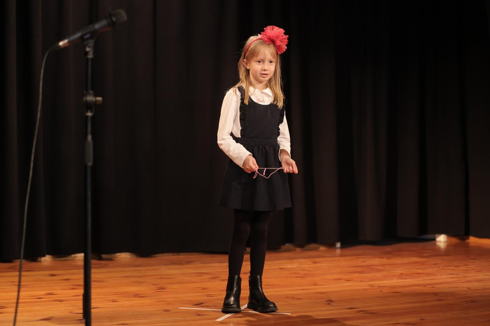 Zdjęcie w galerii na portalu naszraciborz.pl: Eliminacje gminne w Konkursie Recytatorskim MAŁY OKR - wyniki w Raciborzu wiadomości z regionu