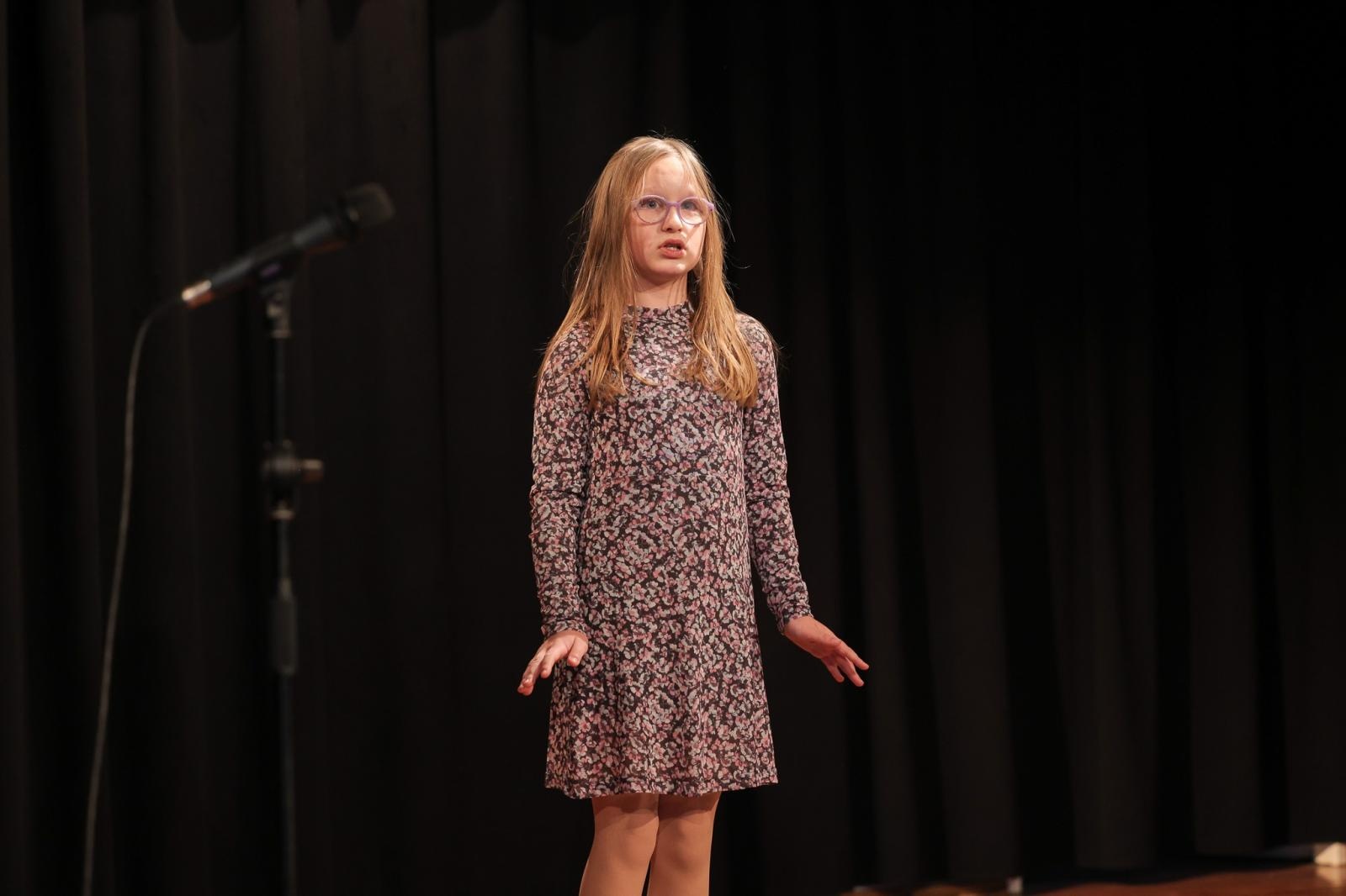 Zdjęcie w galerii na portalu naszraciborz.pl: Eliminacje gminne w Konkursie Recytatorskim MAŁY OKR - wyniki w Raciborzu wiadomości z regionu