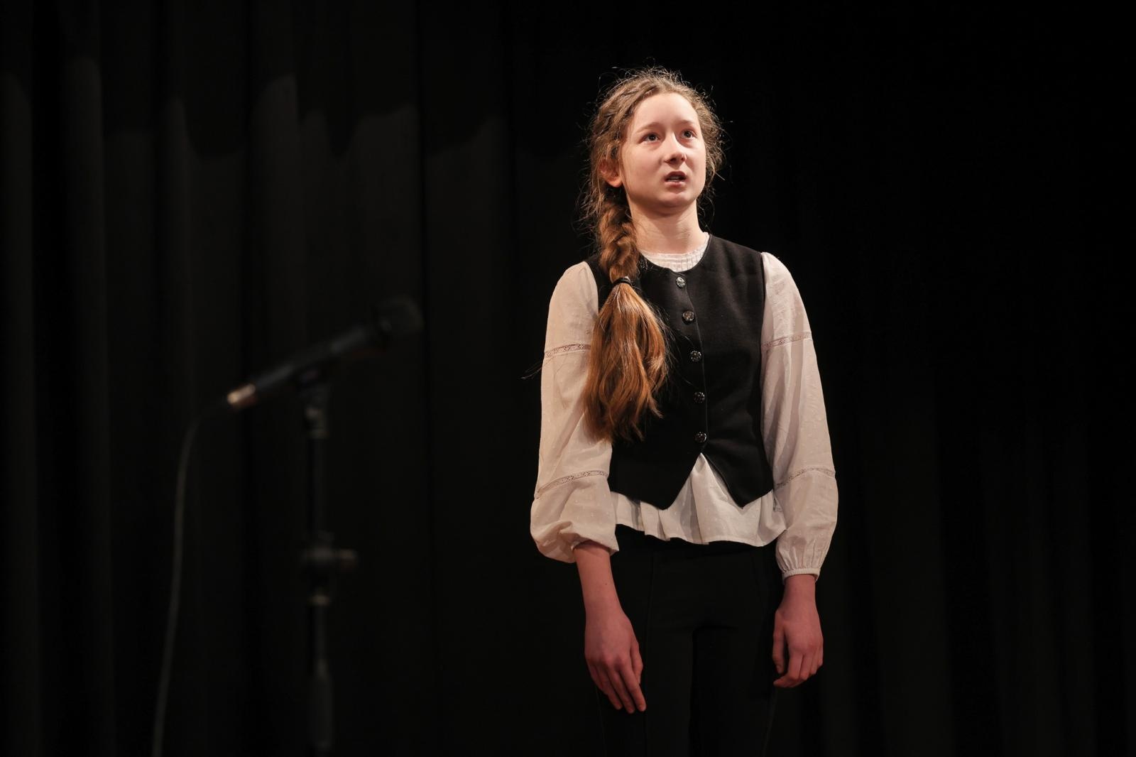 Zdjęcie w galerii na portalu naszraciborz.pl: Eliminacje gminne w Konkursie Recytatorskim MAŁY OKR - wyniki w Raciborzu wiadomości z regionu