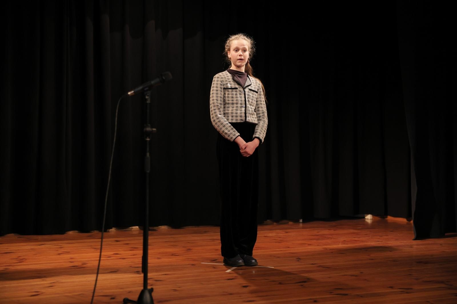 Zdjęcie w galerii na portalu naszraciborz.pl: Eliminacje gminne w Konkursie Recytatorskim MAŁY OKR - wyniki w Raciborzu wiadomości z regionu