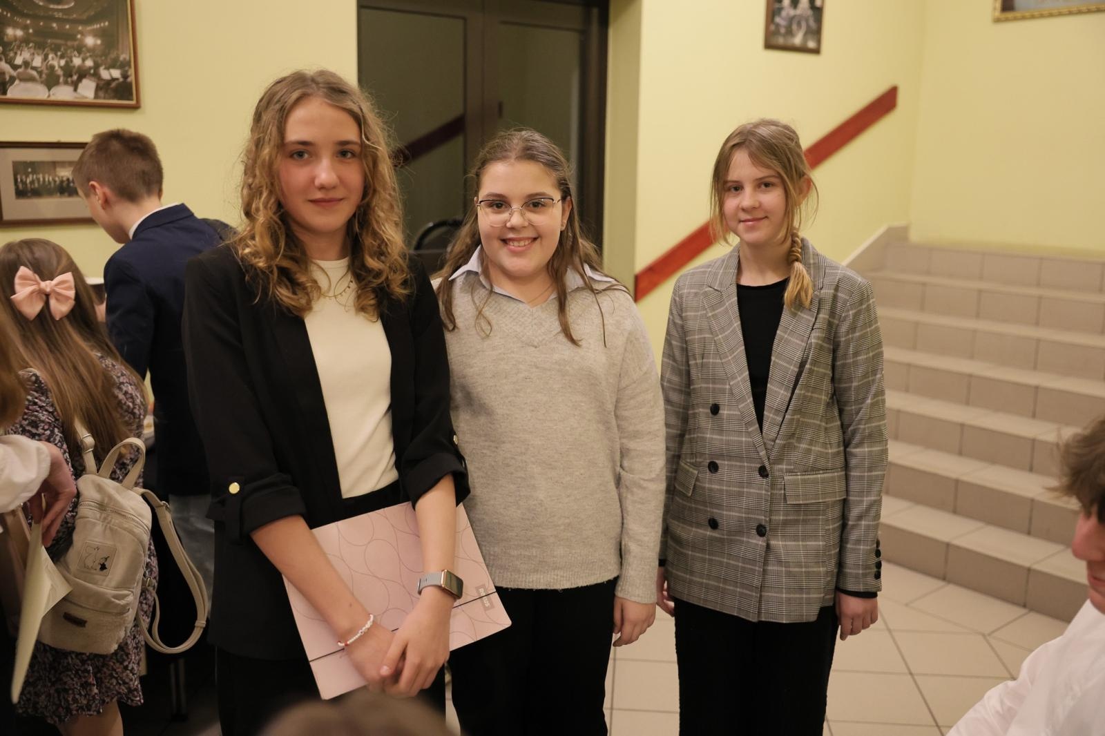 Zdjęcie w galerii na portalu naszraciborz.pl: Eliminacje gminne w Konkursie Recytatorskim MAŁY OKR - wyniki w Raciborzu wiadomości z regionu