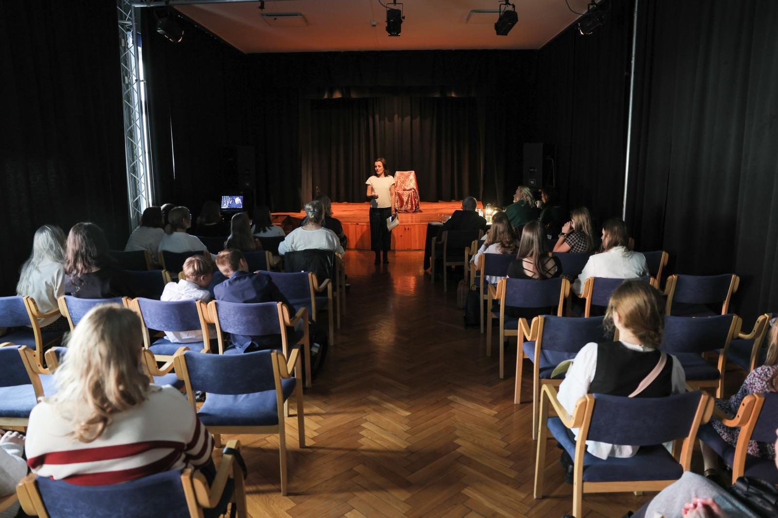 Zdjęcie w galerii na portalu naszraciborz.pl: Eliminacje gminne w Konkursie Recytatorskim MAŁY OKR - wyniki w Raciborzu wiadomości z regionu