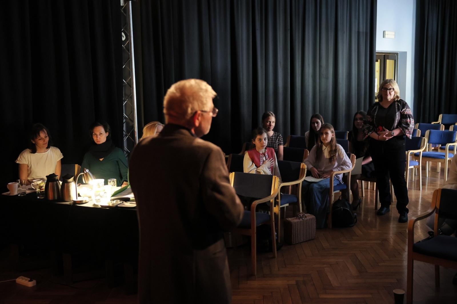 Zdjęcie w galerii na portalu naszraciborz.pl: Eliminacje gminne w Konkursie Recytatorskim MAŁY OKR - wyniki w Raciborzu wiadomości z regionu