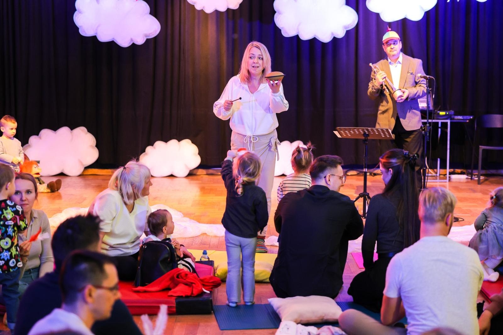 Zdjęcie w galerii na portalu naszraciborz.pl: Maluchy w Krainie Dźwięku: Ptasie Radio już w niedzielę w RCK wiadomości z regionu