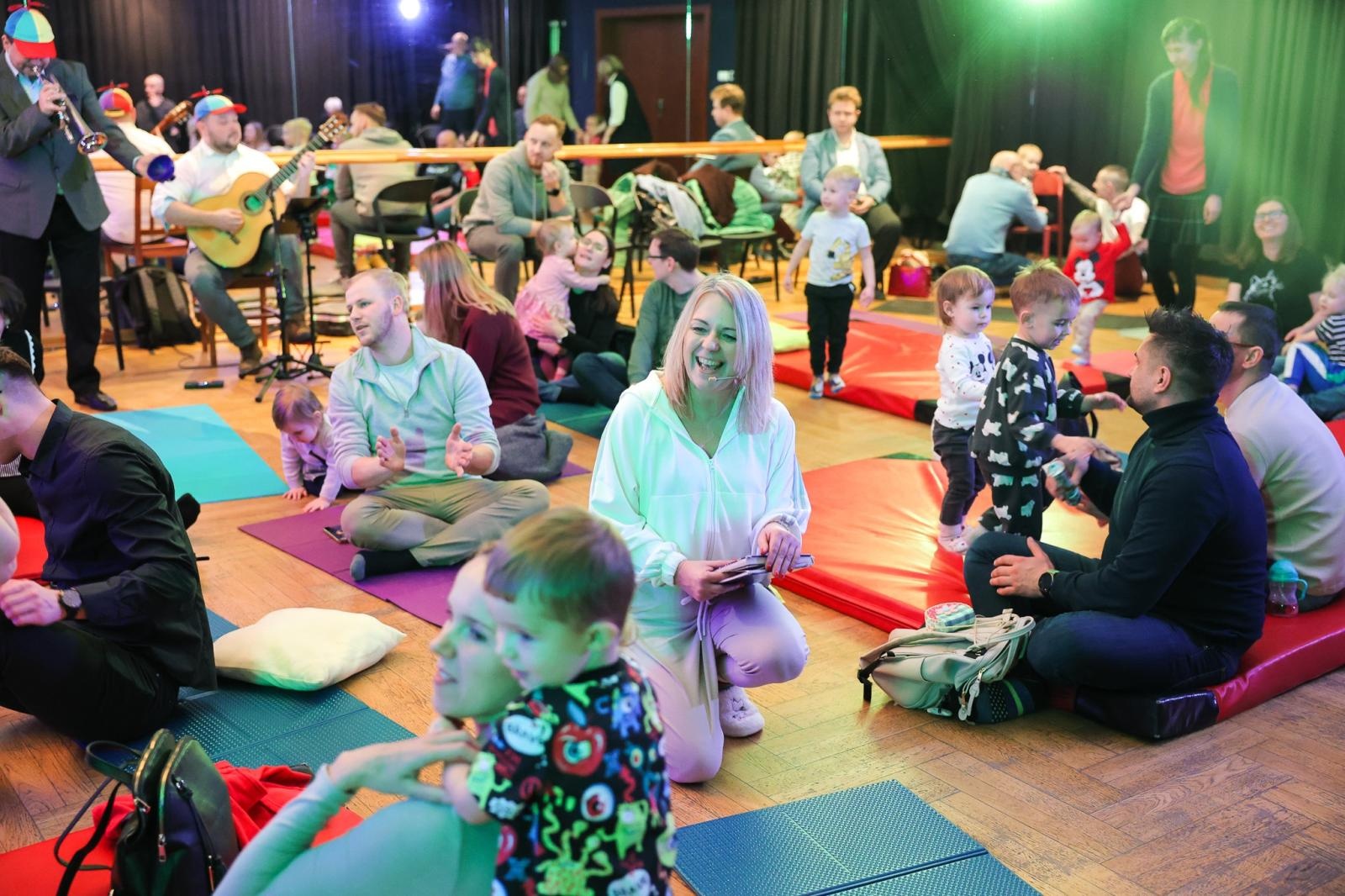 Zdjęcie w galerii na portalu naszraciborz.pl: Maluchy w Krainie Dźwięku: Ptasie Radio już w niedzielę w RCK wiadomości z regionu