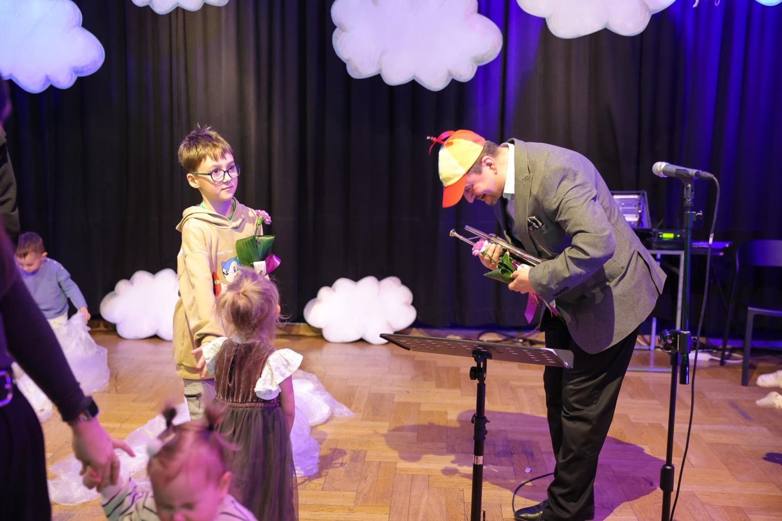 Zdjęcie w galerii na portalu naszraciborz.pl: Maluchy w Krainie Dźwięku: Ptasie Radio już w niedzielę w RCK wiadomości z regionu