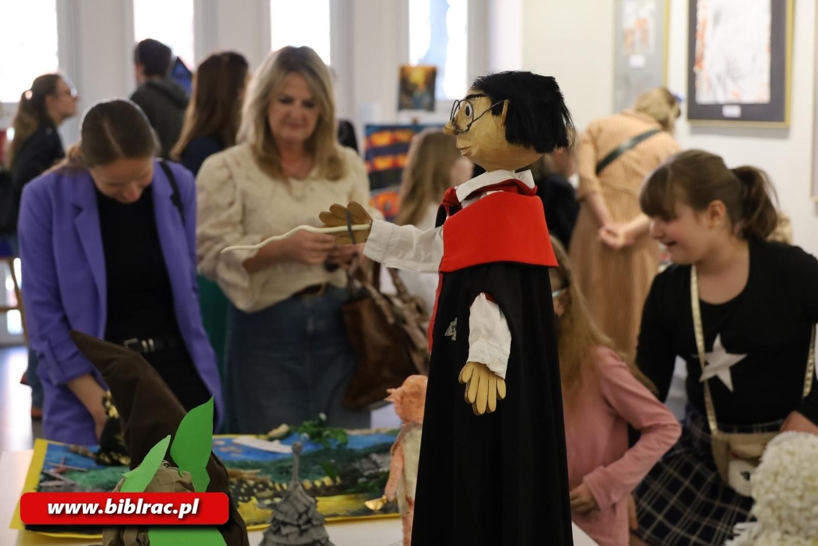 Zdjęcie w galerii na portalu naszraciborz.pl: Ogólnopolski Konkurs Plastyczny Czarodziejski świat Harry`ego Pottera rozstrzygnięty wiadomości z regionu