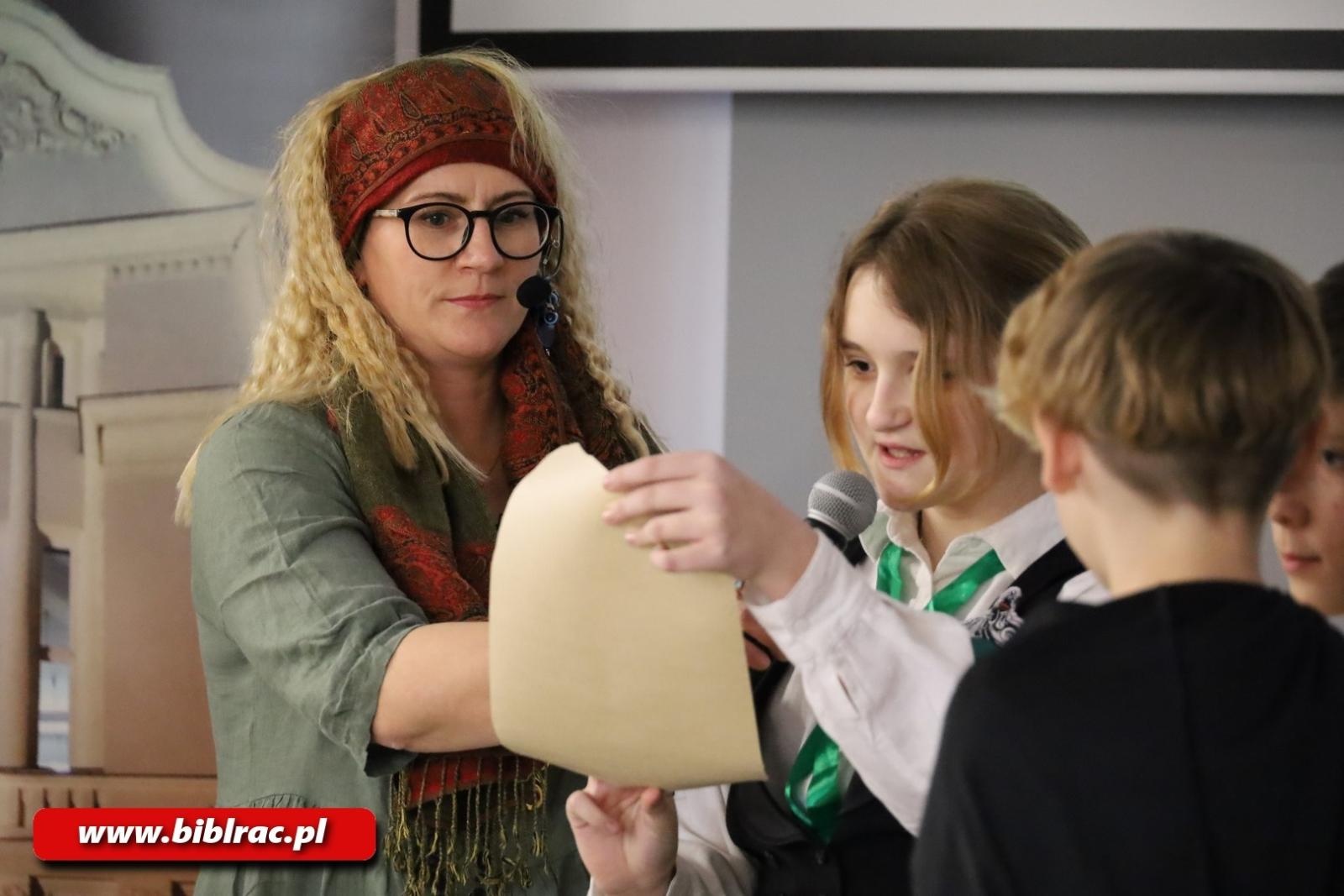 Zdjęcie w galerii na portalu naszraciborz.pl: Ogólnopolski Konkurs Plastyczny Czarodziejski świat Harry`ego Pottera rozstrzygnięty wiadomości z regionu