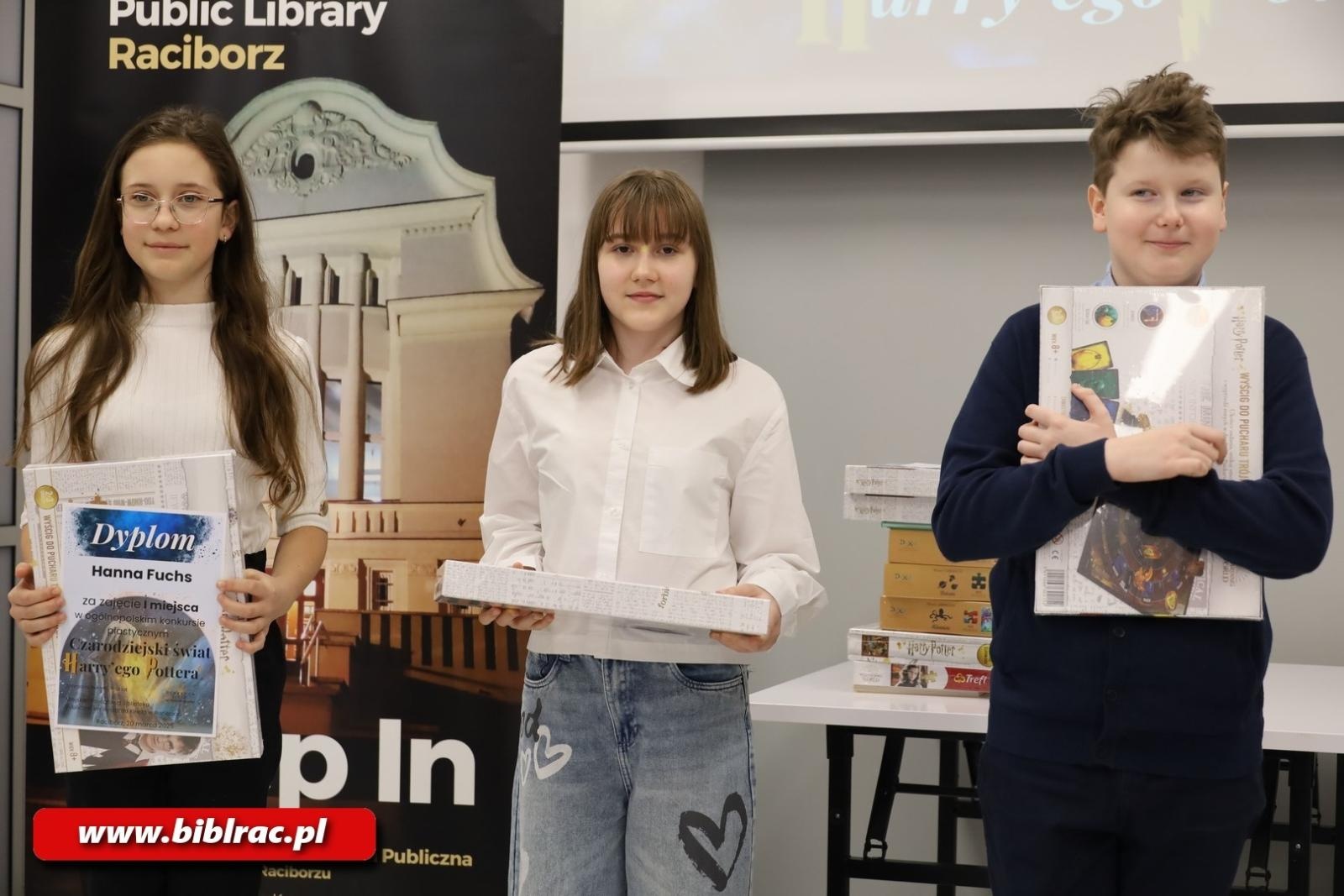 Zdjęcie w galerii na portalu naszraciborz.pl: Ogólnopolski Konkurs Plastyczny Czarodziejski świat Harry`ego Pottera rozstrzygnięty wiadomości z regionu