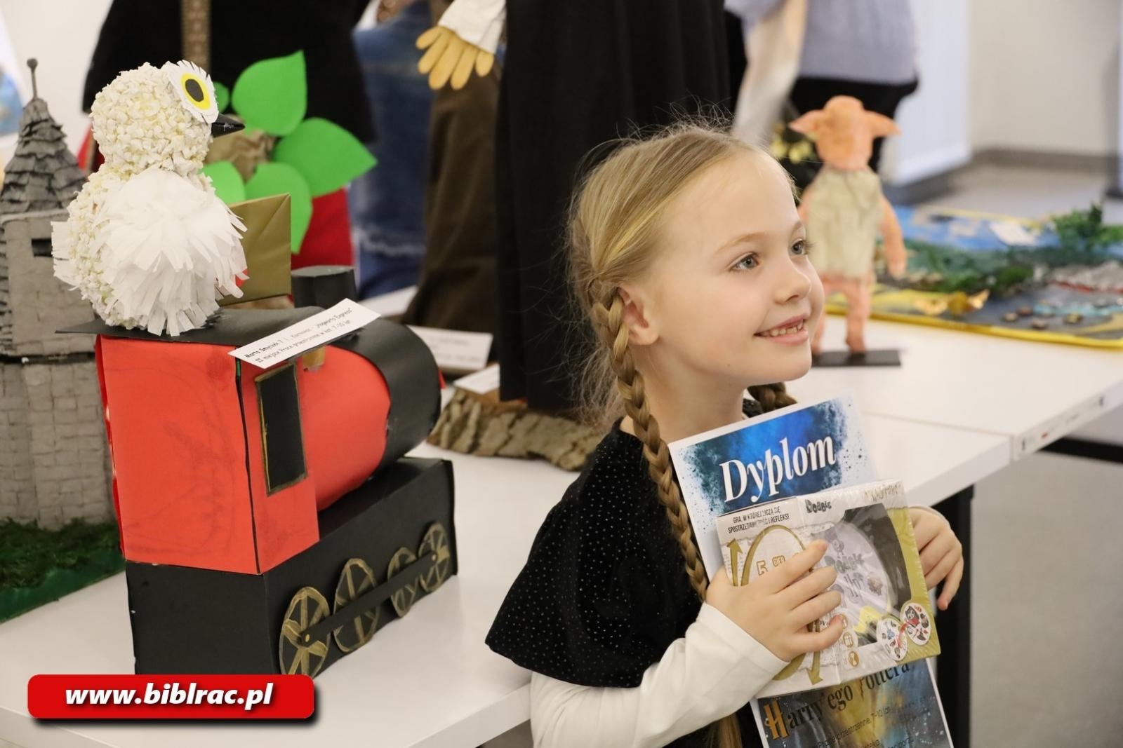 Zdjęcie w galerii na portalu naszraciborz.pl: Ogólnopolski Konkurs Plastyczny Czarodziejski świat Harry`ego Pottera rozstrzygnięty wiadomości z regionu