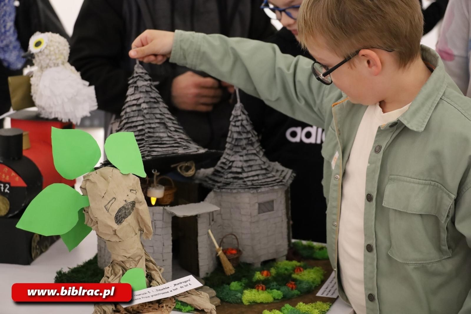 Zdjęcie w galerii na portalu naszraciborz.pl: Ogólnopolski Konkurs Plastyczny Czarodziejski świat Harry`ego Pottera rozstrzygnięty wiadomości z regionu