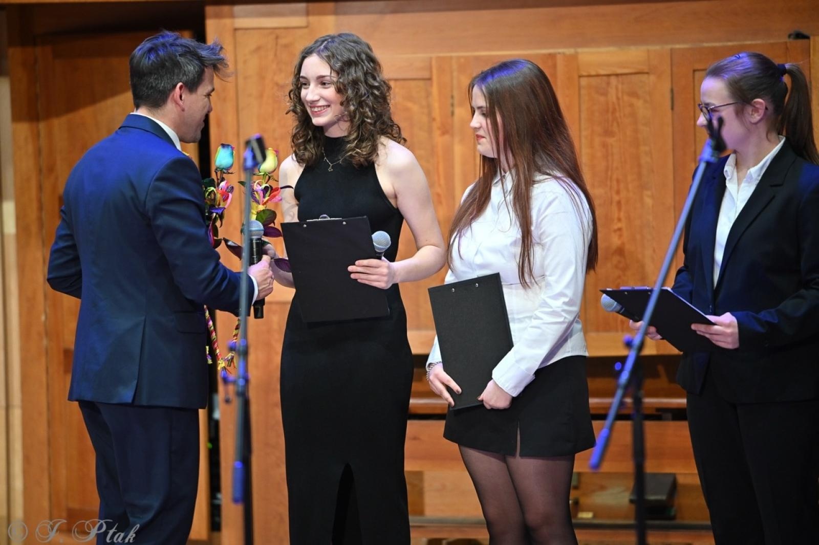 Zdjęcie w galerii na portalu naszraciborz.pl: Muzyczna podróż na zakończenie projektu Sztuka emocji [FOTO i WIDEO] wiadomości z regionu