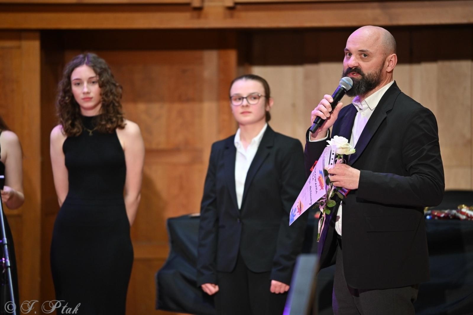 Zdjęcie w galerii na portalu naszraciborz.pl: Muzyczna podróż na zakończenie projektu Sztuka emocji [FOTO i WIDEO] wiadomości z regionu