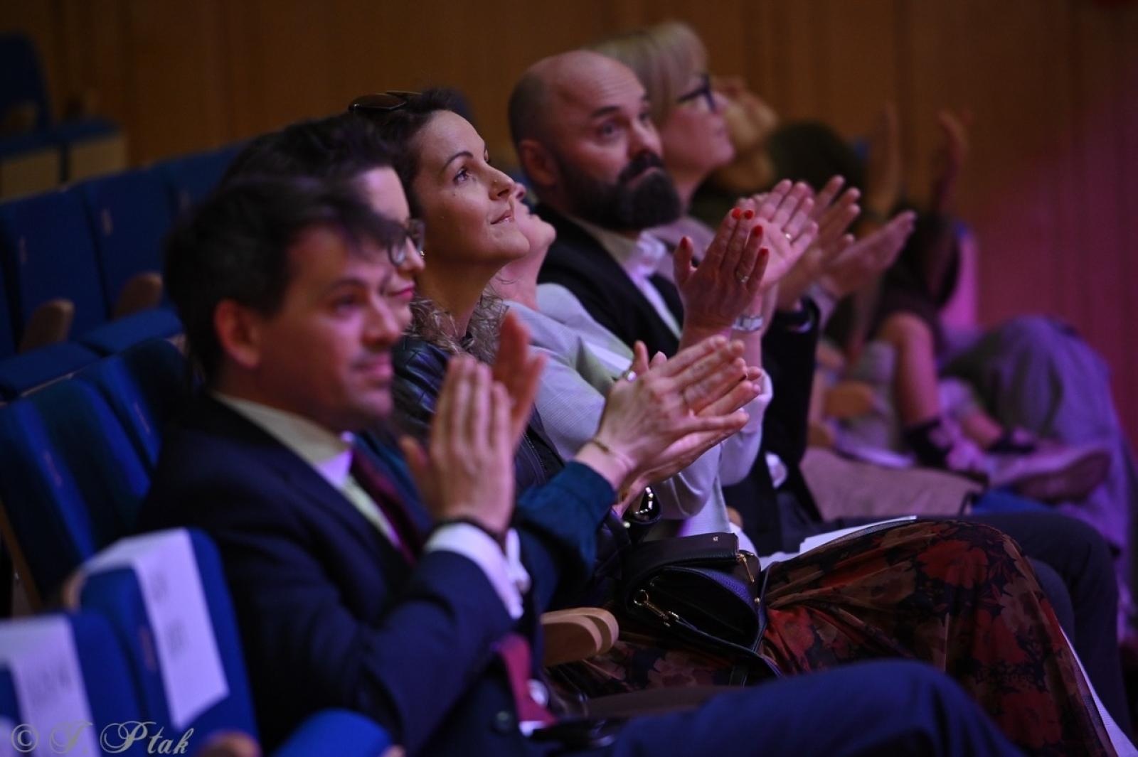 Zdjęcie w galerii na portalu naszraciborz.pl: Muzyczna podróż na zakończenie projektu Sztuka emocji [FOTO i WIDEO] wiadomości z regionu