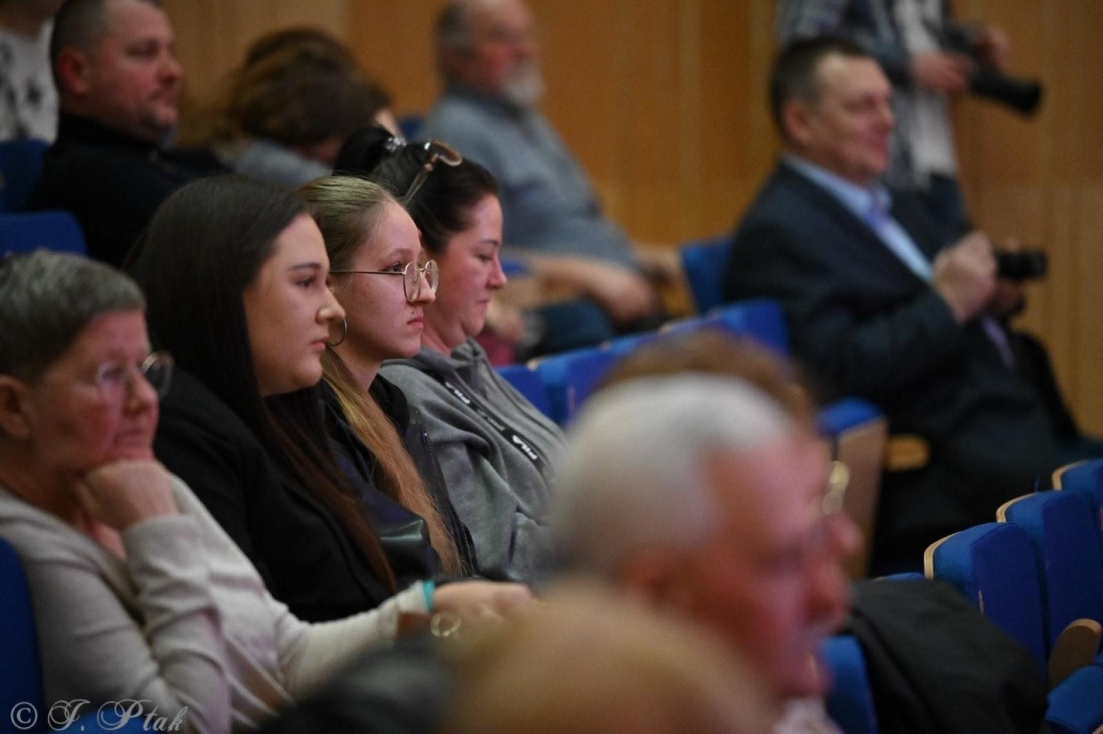 Zdjęcie w galerii na portalu naszraciborz.pl: Muzyczna podróż na zakończenie projektu Sztuka emocji [FOTO i WIDEO] wiadomości z regionu