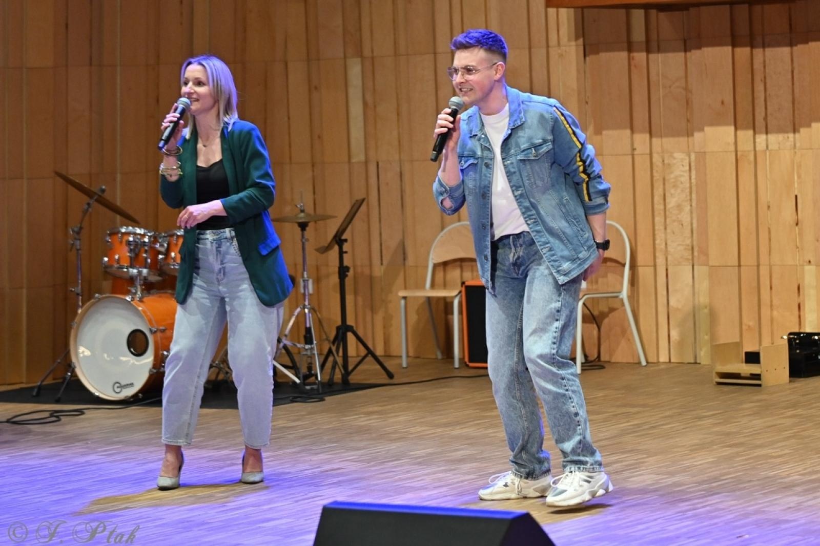 Zdjęcie w galerii na portalu naszraciborz.pl: Muzyczna podróż na zakończenie projektu Sztuka emocji [FOTO i WIDEO] wiadomości z regionu