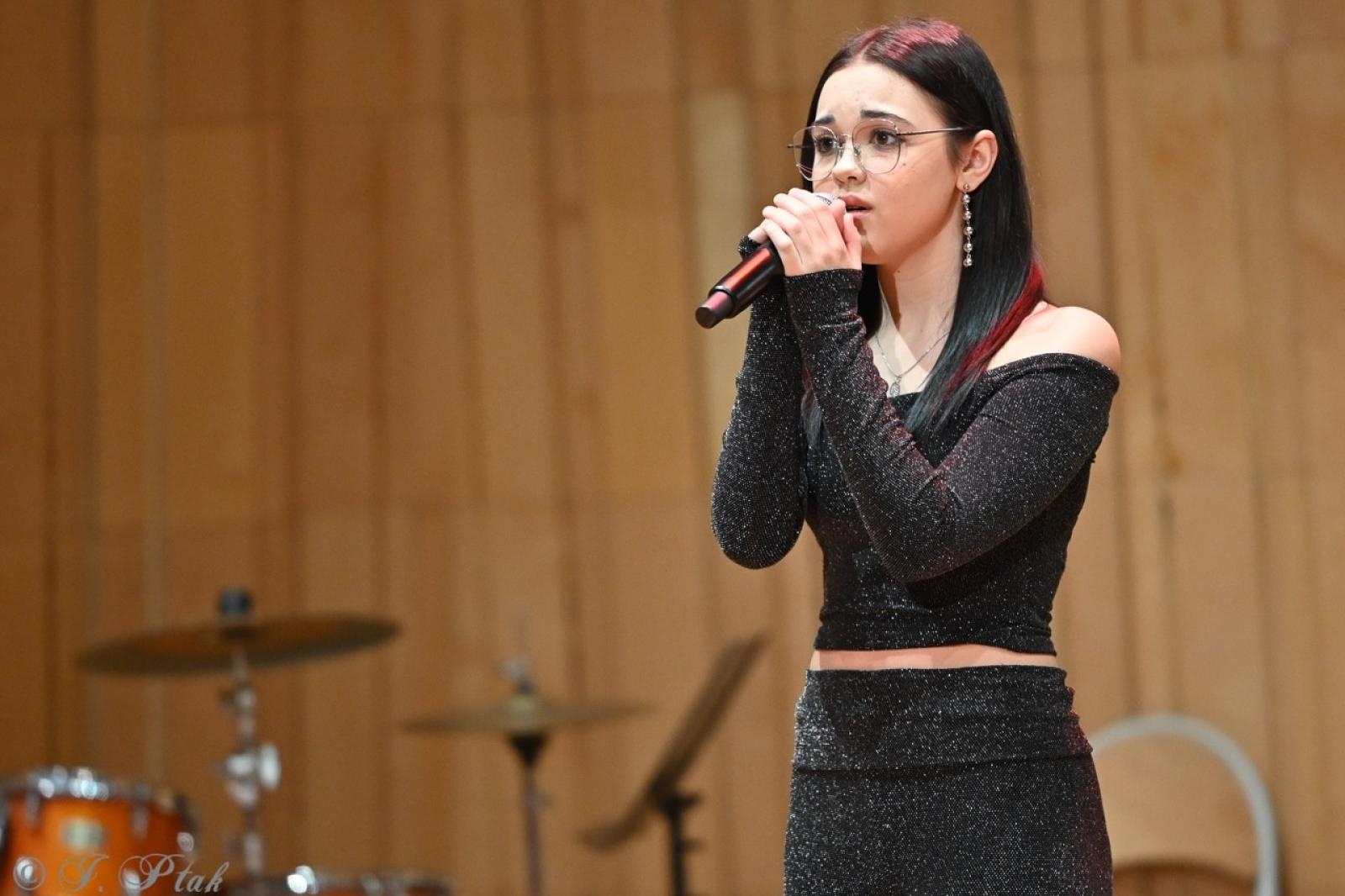 Zdjęcie w galerii na portalu naszraciborz.pl: Muzyczna podróż na zakończenie projektu Sztuka emocji [FOTO i WIDEO] wiadomości z regionu