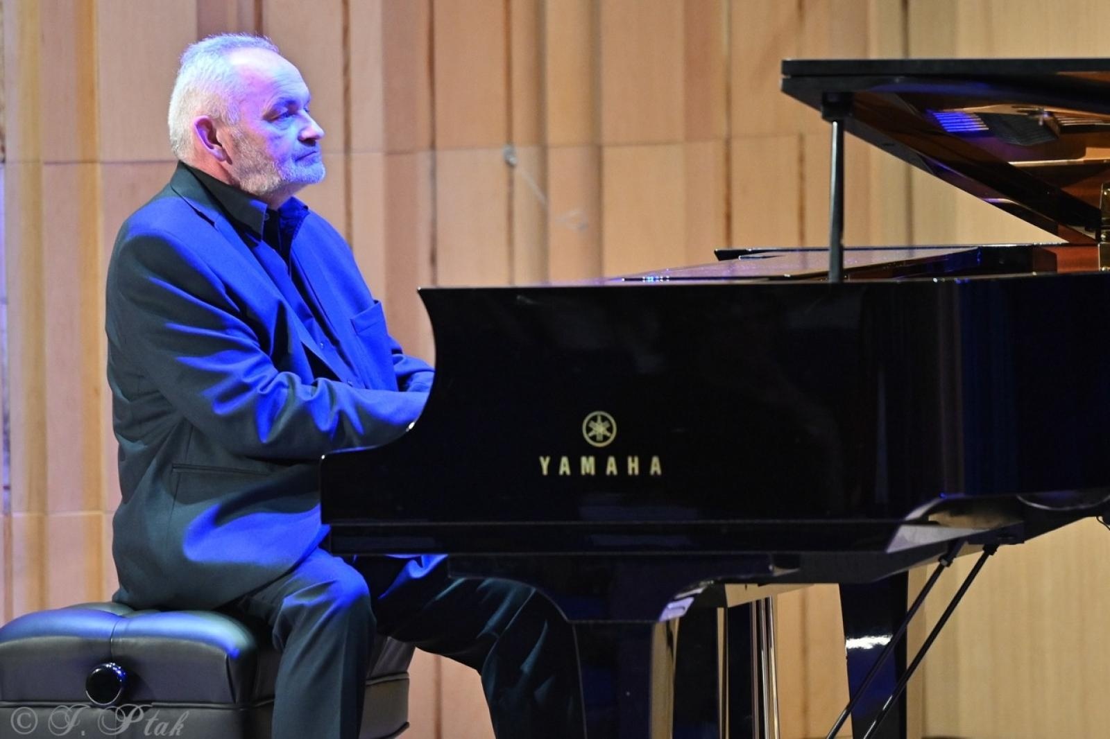 Zdjęcie w galerii na portalu naszraciborz.pl: Muzyczna podróż na zakończenie projektu Sztuka emocji [FOTO i WIDEO] wiadomości z regionu