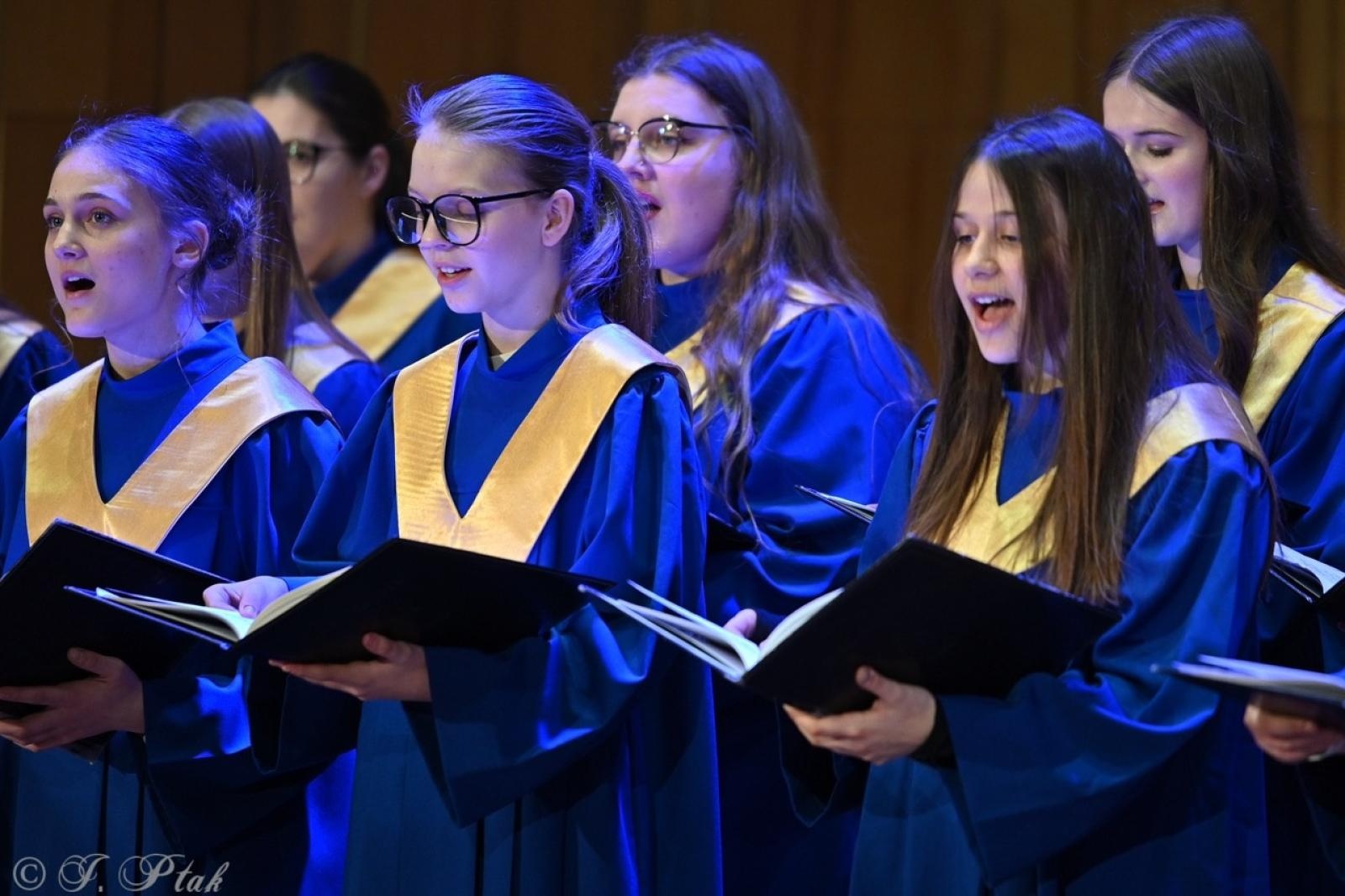 Zdjęcie w galerii na portalu naszraciborz.pl: Muzyczna podróż na zakończenie projektu Sztuka emocji [FOTO i WIDEO] wiadomości z regionu