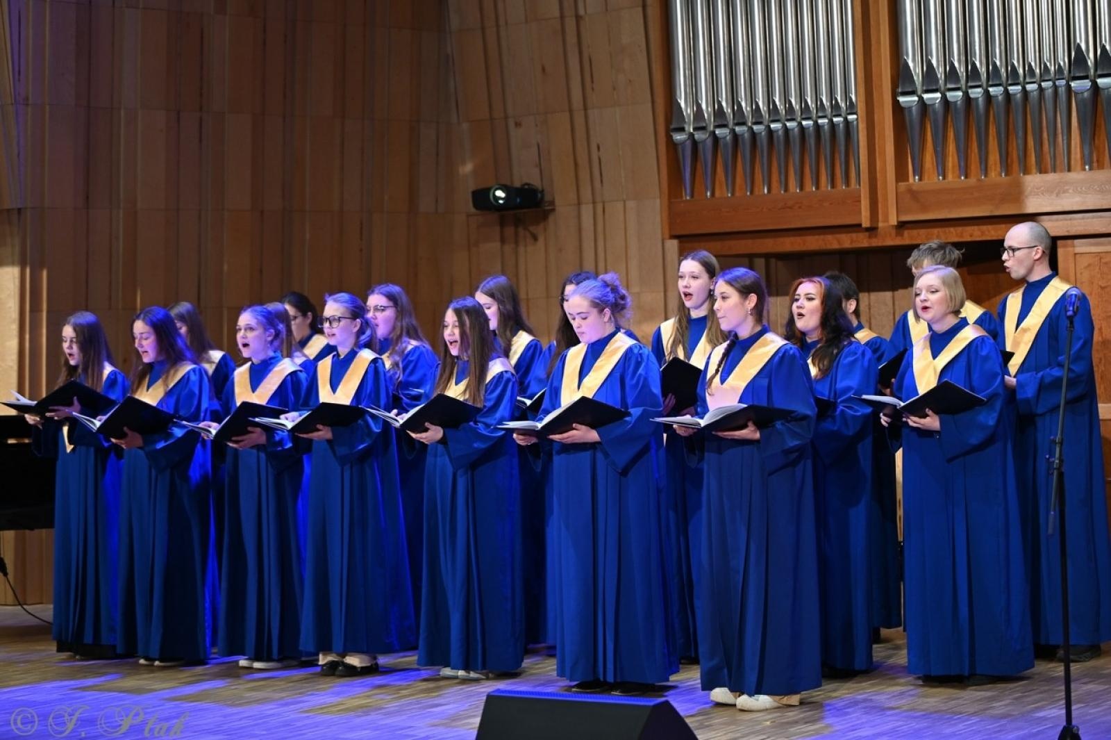 Zdjęcie w galerii na portalu naszraciborz.pl: Muzyczna podróż na zakończenie projektu Sztuka emocji [FOTO i WIDEO] wiadomości z regionu