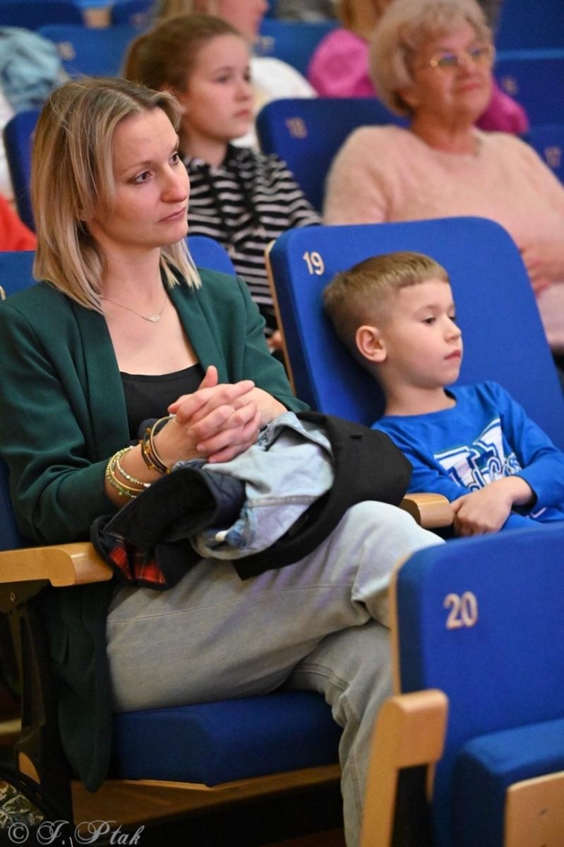 Zdjęcie w galerii na portalu naszraciborz.pl: Muzyczna podróż na zakończenie projektu Sztuka emocji [FOTO i WIDEO] wiadomości z regionu