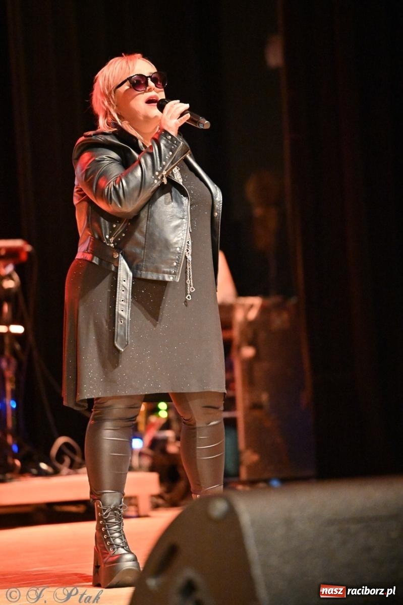 Zdjęcie w galerii na portalu naszraciborz.pl: Lombard 40/40! - 40 lat, 40 piosenek w Raciborzu [FOTO i WIDEO] wiadomości z regionu