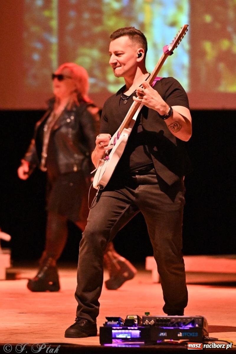 Zdjęcie w galerii na portalu naszraciborz.pl: Lombard 40/40! - 40 lat, 40 piosenek w Raciborzu [FOTO i WIDEO] wiadomości z regionu