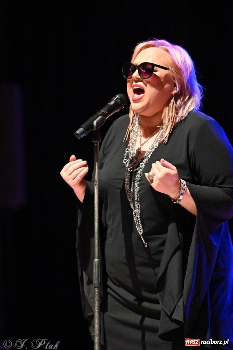 Zdjęcie w galerii na portalu naszraciborz.pl: Lombard 40/40! - 40 lat, 40 piosenek w Raciborzu [FOTO i WIDEO] wiadomości z regionu