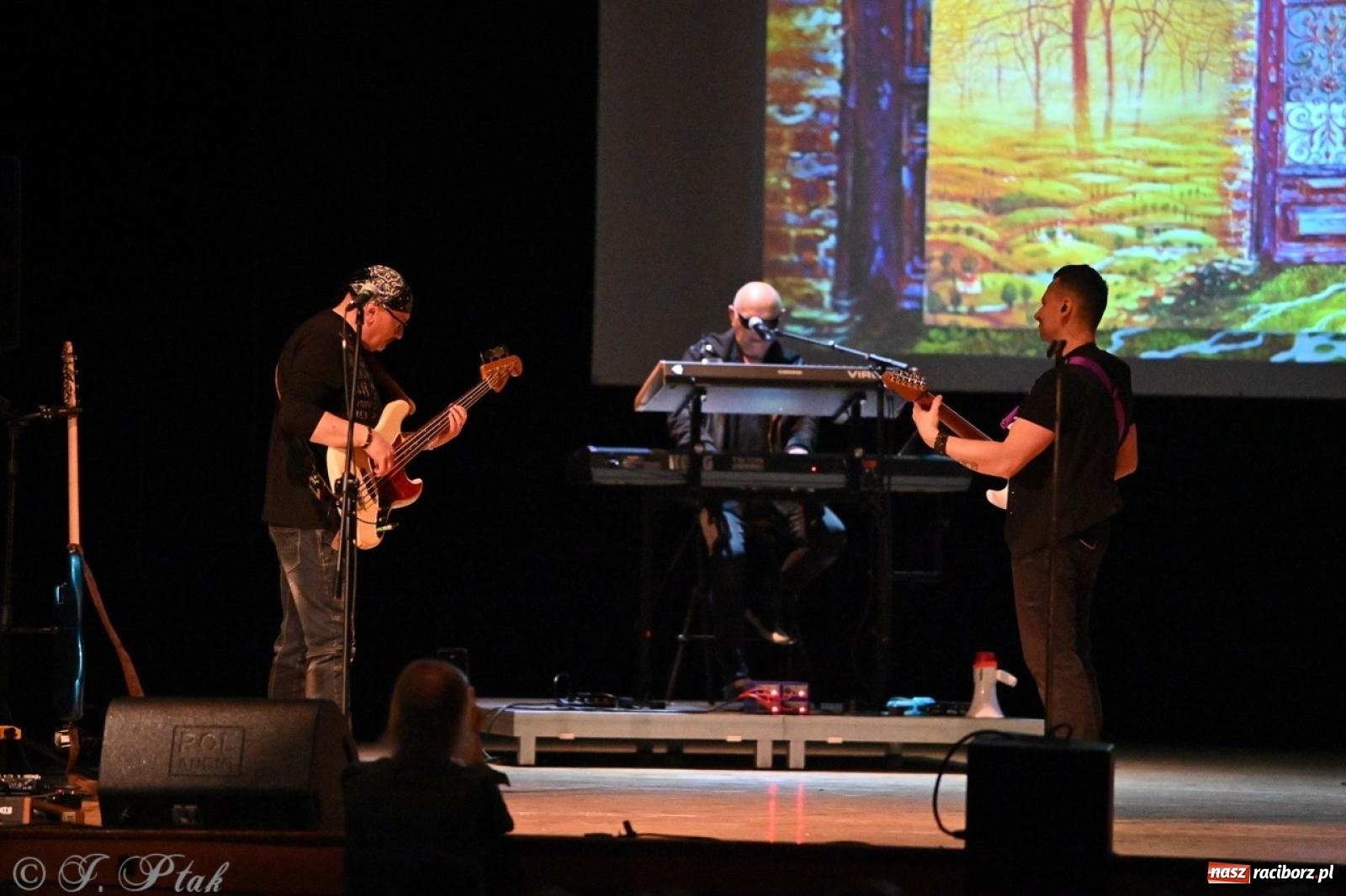Zdjęcie w galerii na portalu naszraciborz.pl: Lombard 40/40! - 40 lat, 40 piosenek w Raciborzu [FOTO i WIDEO] wiadomości z regionu