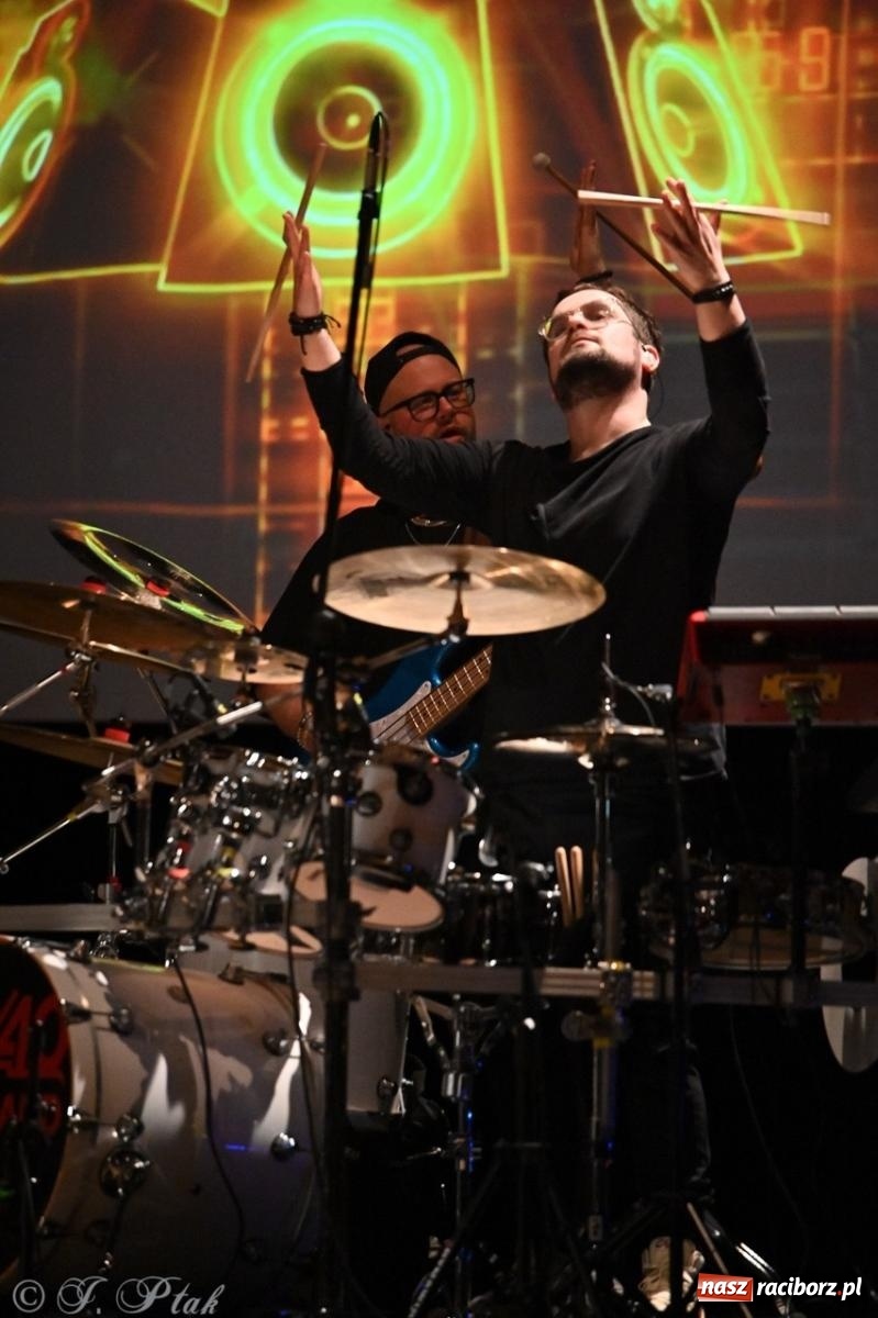 Zdjęcie w galerii na portalu naszraciborz.pl: Lombard 40/40! - 40 lat, 40 piosenek w Raciborzu [FOTO i WIDEO] wiadomości z regionu