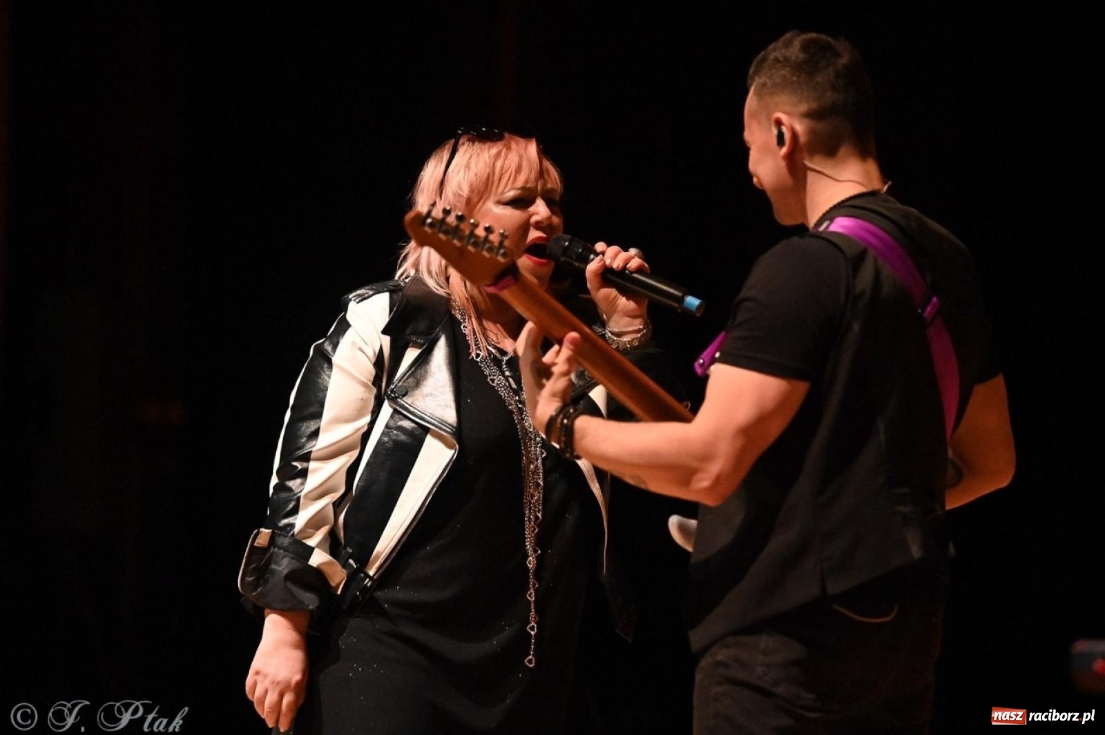 Zdjęcie w galerii na portalu naszraciborz.pl: Lombard 40/40! - 40 lat, 40 piosenek w Raciborzu [FOTO i WIDEO] wiadomości z regionu