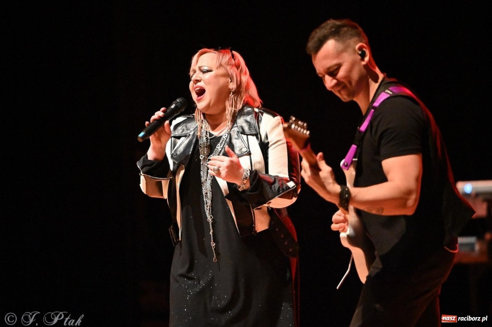 Zdjęcie w galerii na portalu naszraciborz.pl: Lombard 40/40! - 40 lat, 40 piosenek w Raciborzu [FOTO i WIDEO] wiadomości z regionu