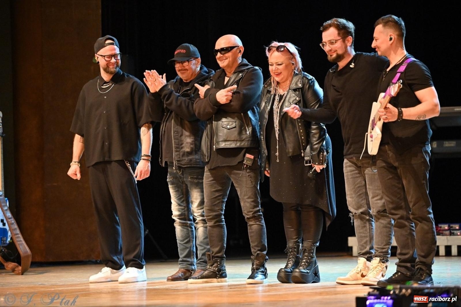 Zdjęcie w galerii na portalu naszraciborz.pl: Lombard 40/40! - 40 lat, 40 piosenek w Raciborzu [FOTO i WIDEO] wiadomości z regionu